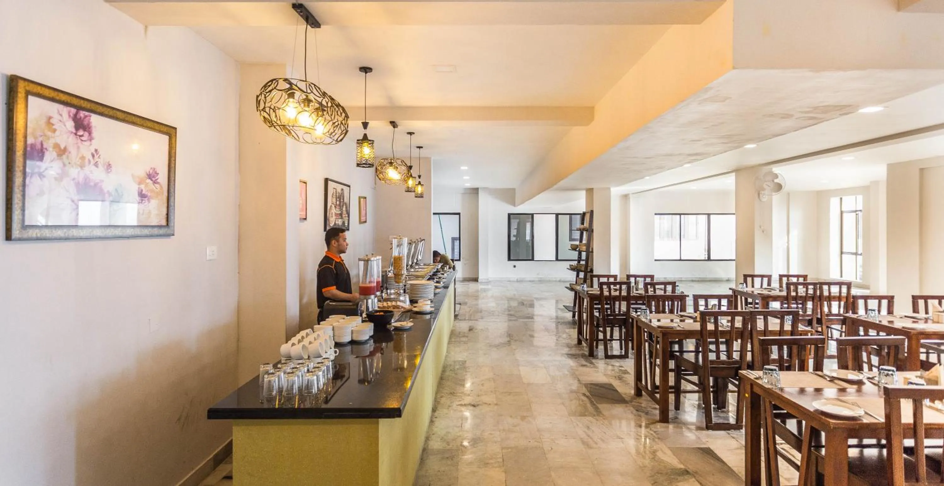 Restaurant/places to eat in Nextel Inn, Calicut