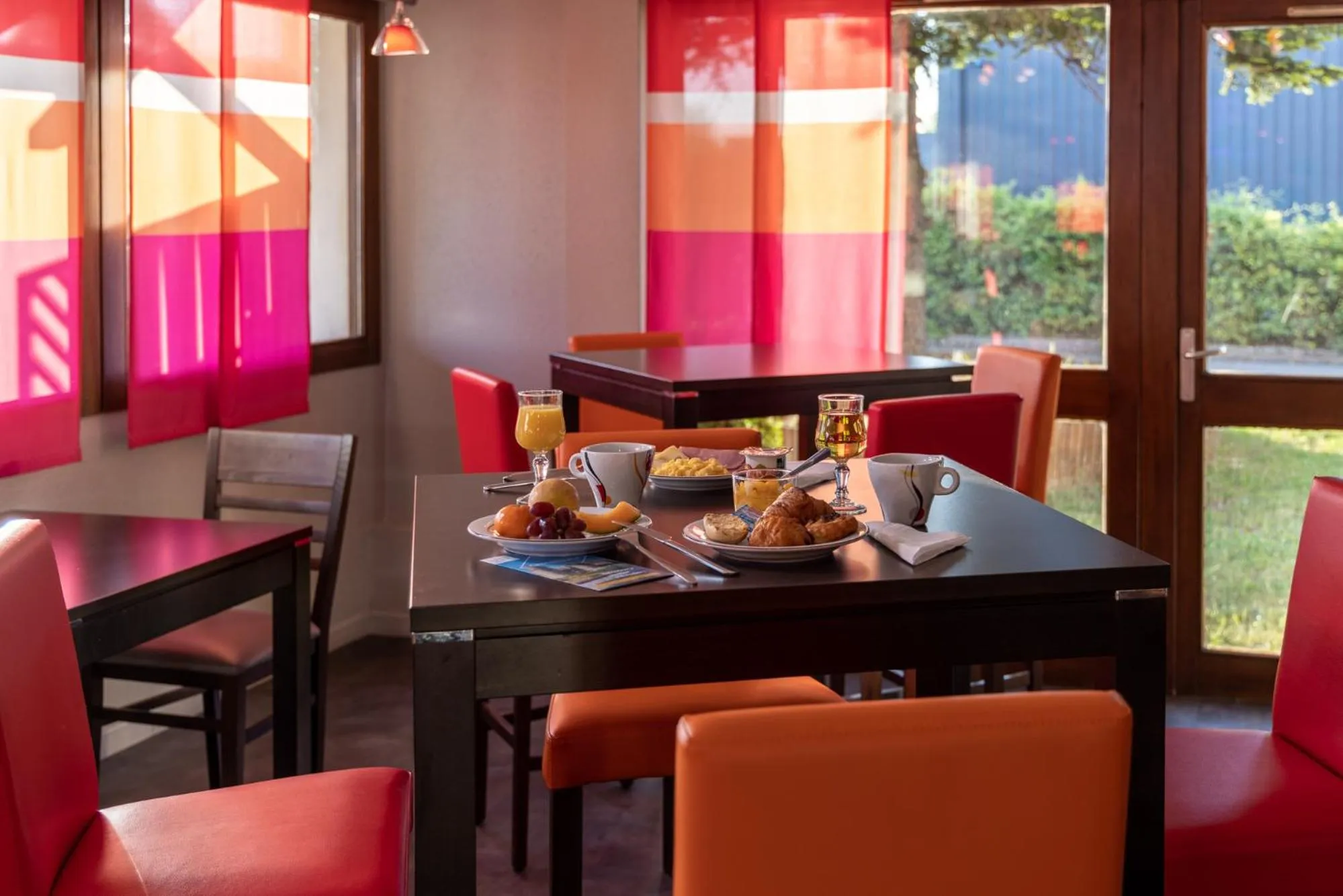 Food and drinks in The Originals City, Hôtel Mâcon Sud