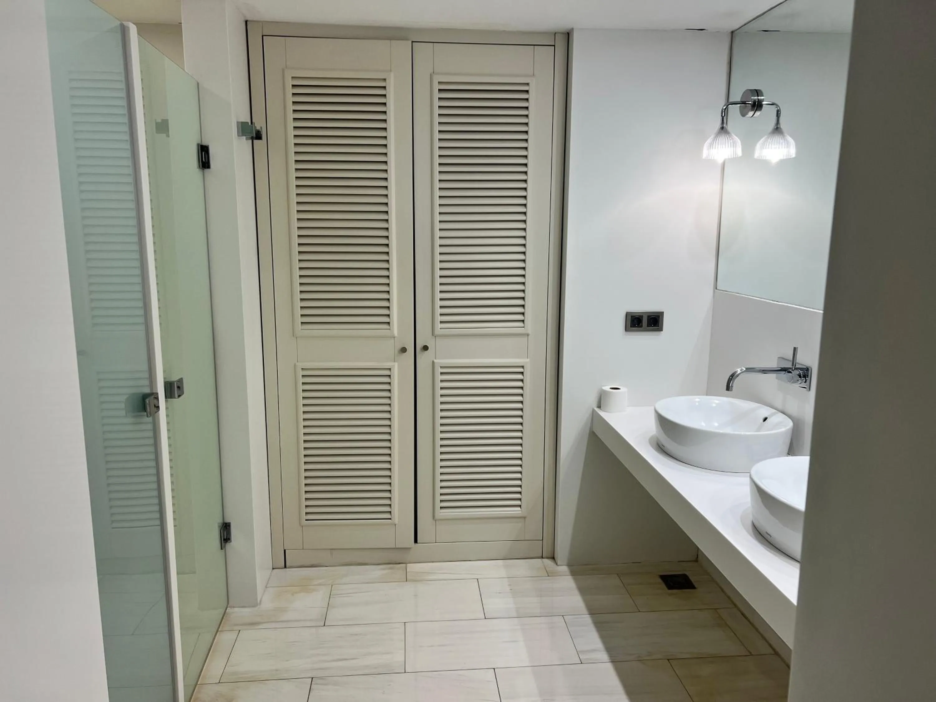 Shower in Akmerkez Residence