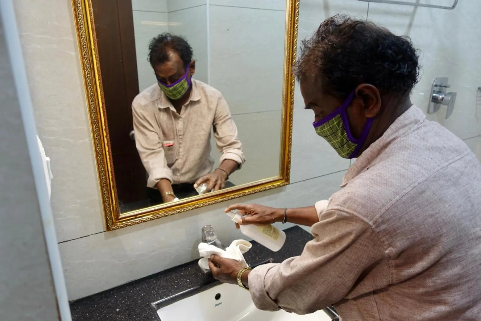 Bathroom in I Residency