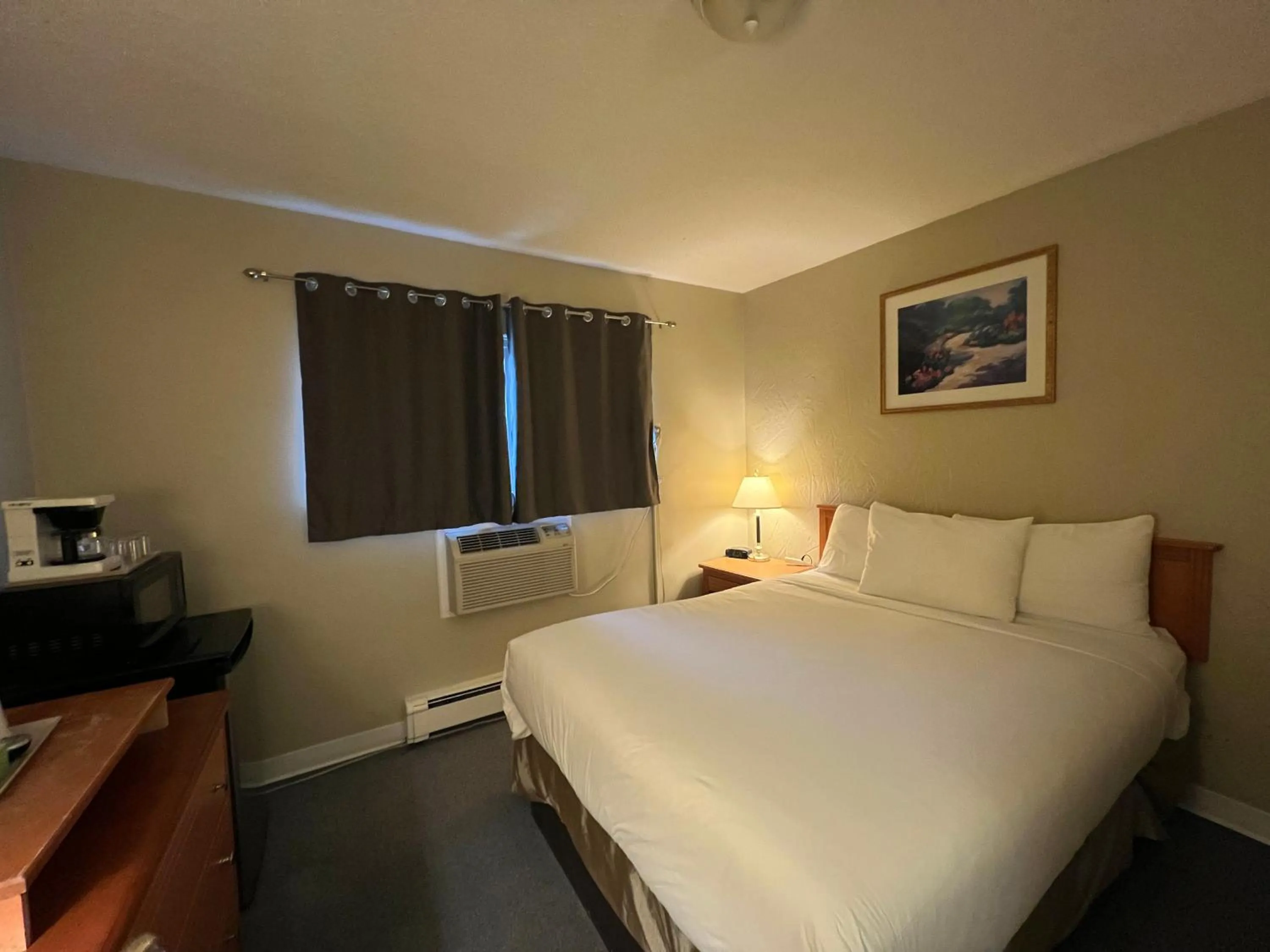 Bed in Wells Gray Inn