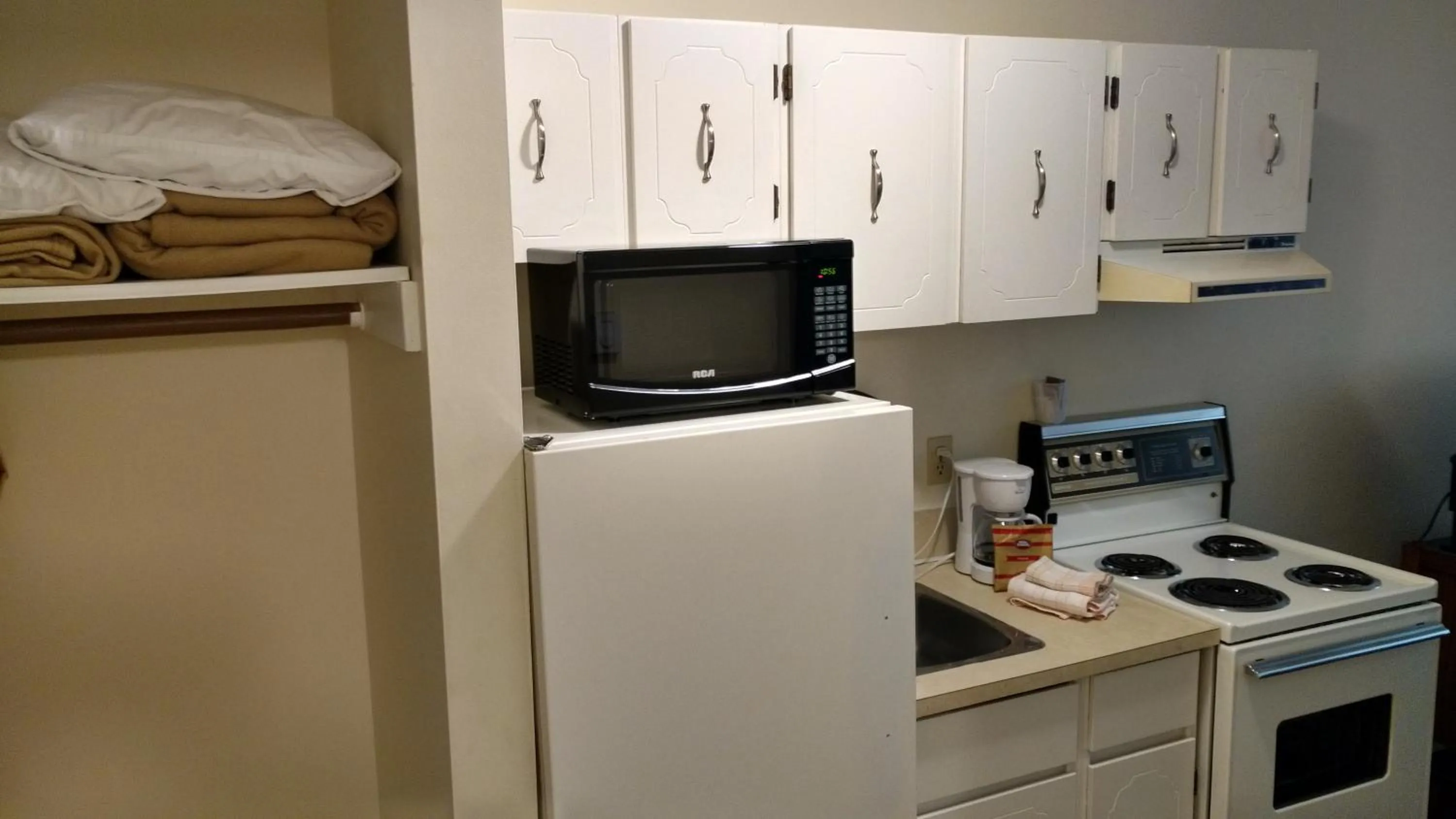 Wessex Inn By The Sea