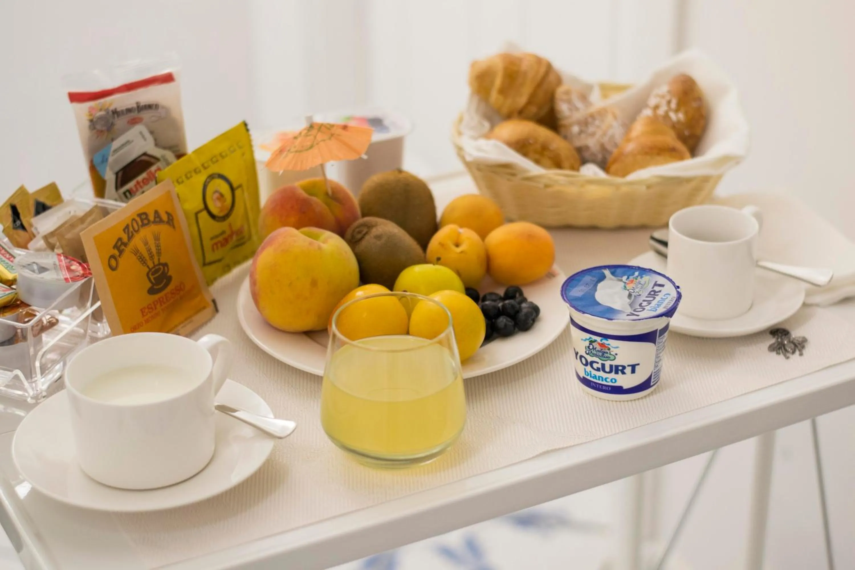 Food and drinks in Morelli suite