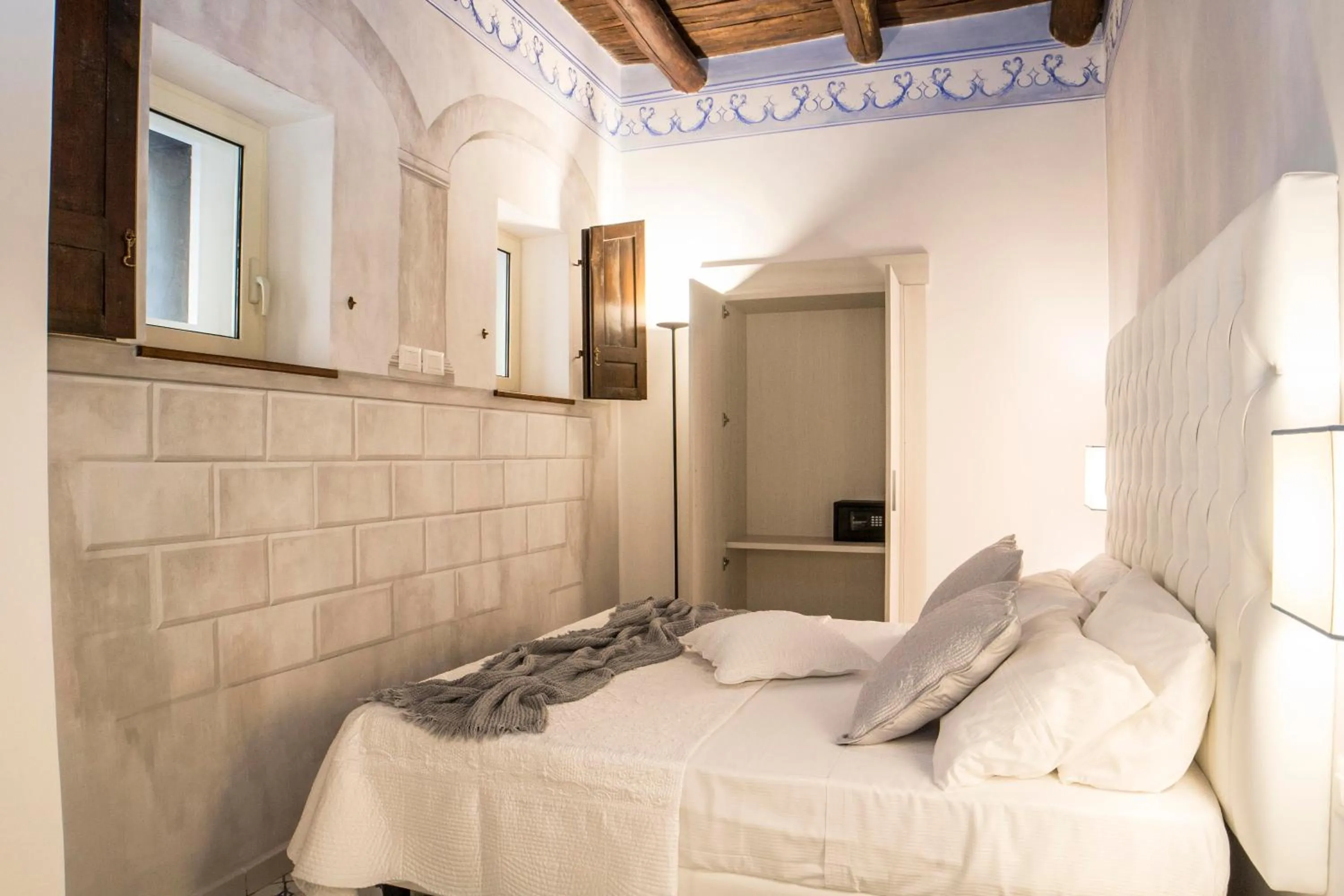 Bed in Morelli suite