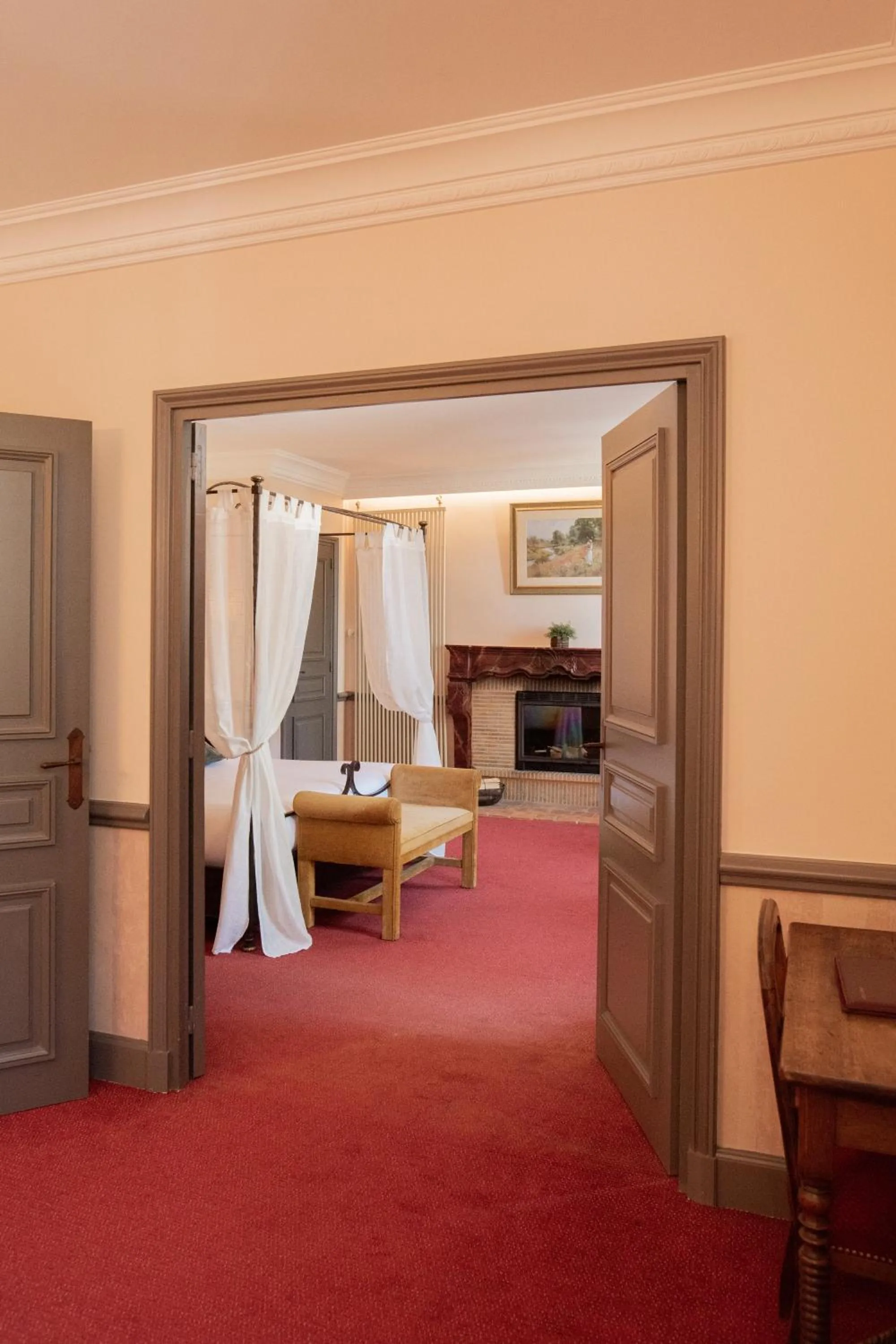 Property building, Bed in Château des Comtes de Challes