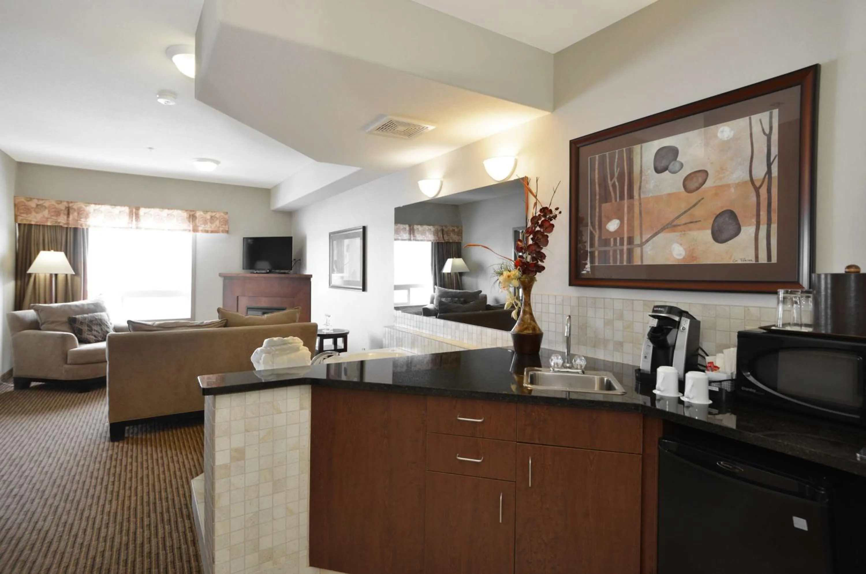 Photo of the whole room in Coast Weyburn Hotel