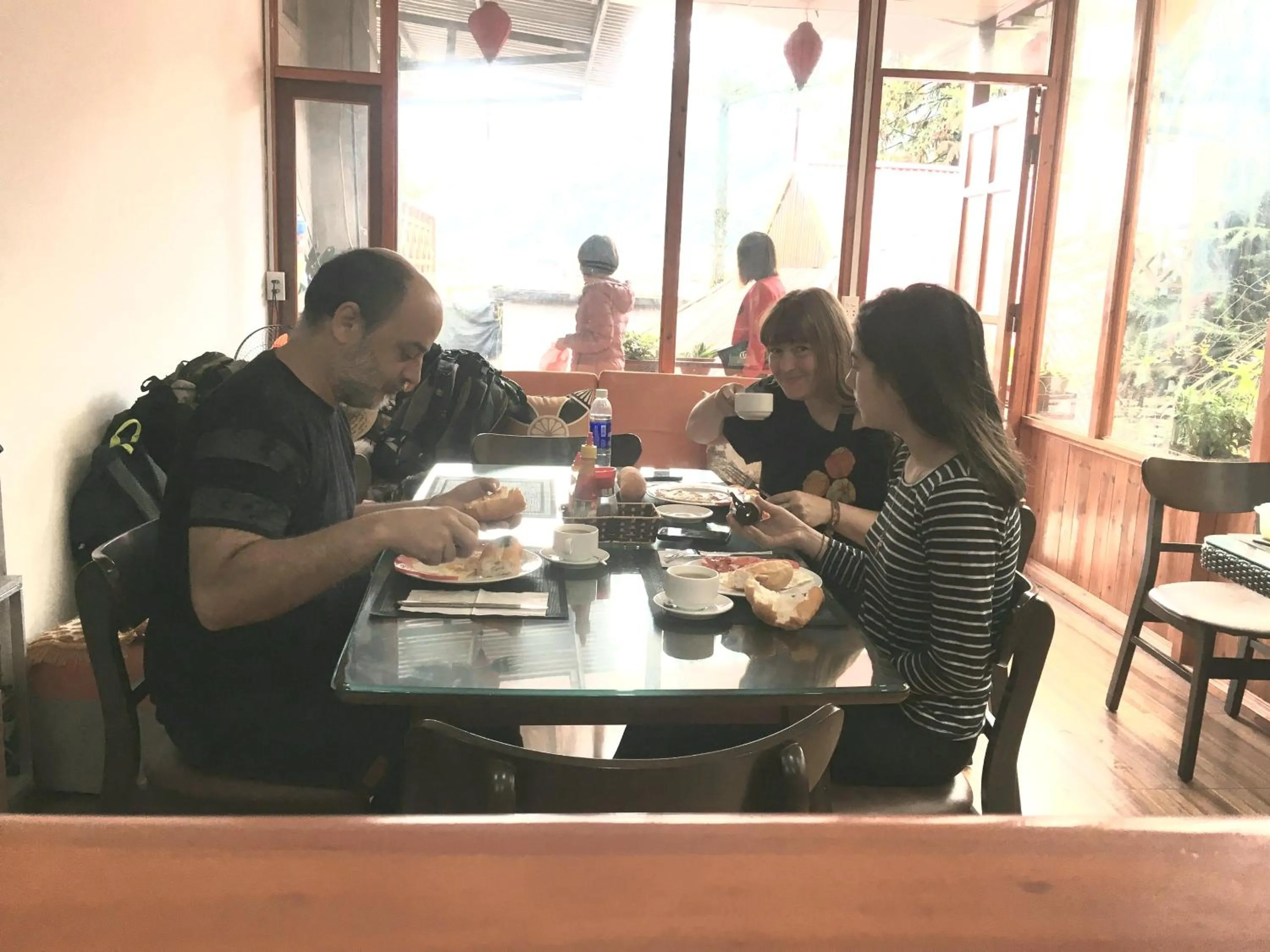 Restaurant/places to eat in Dang Khoa Homestay