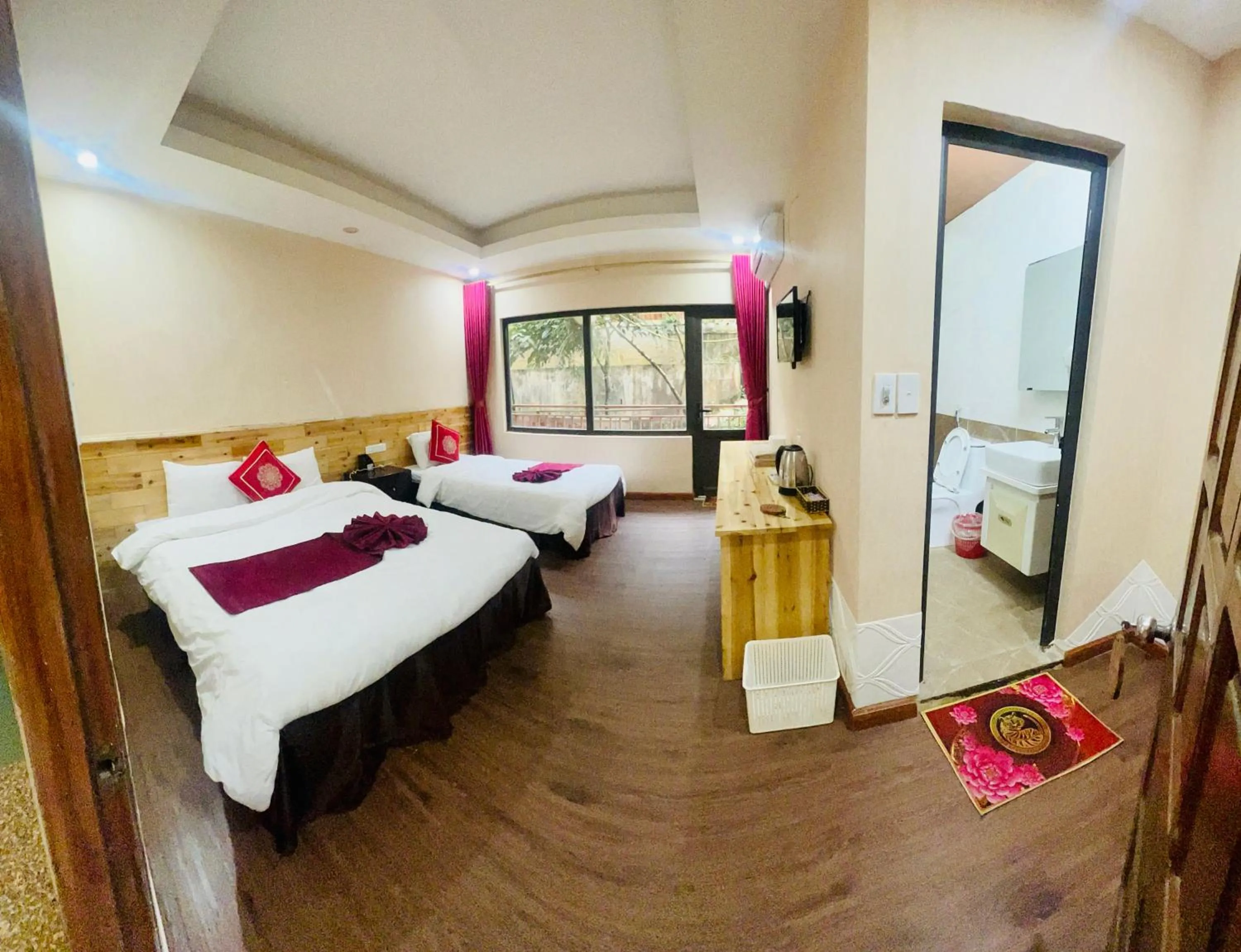 Bed in Dang Khoa Homestay