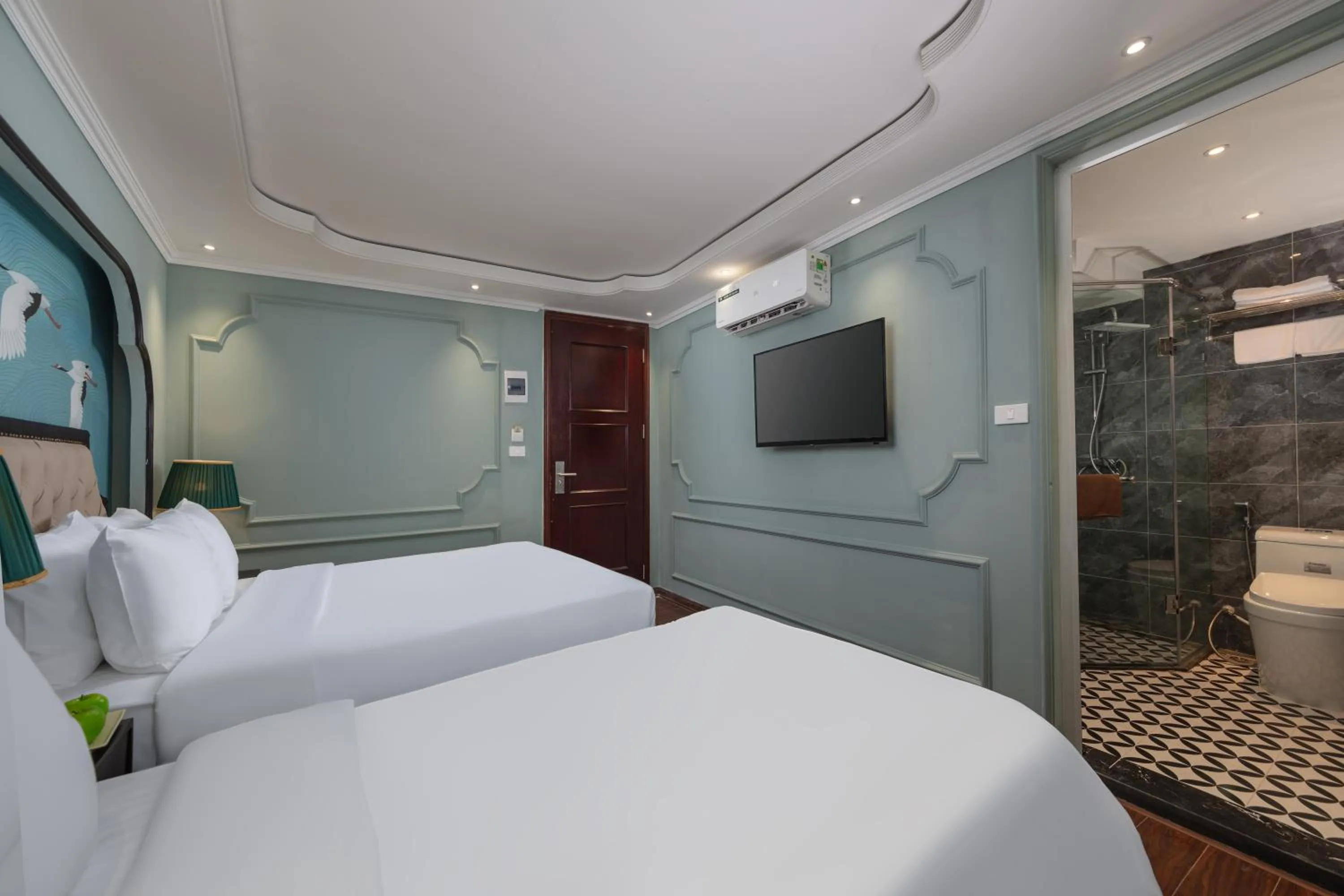 Bed in Madelise Grand Hotel