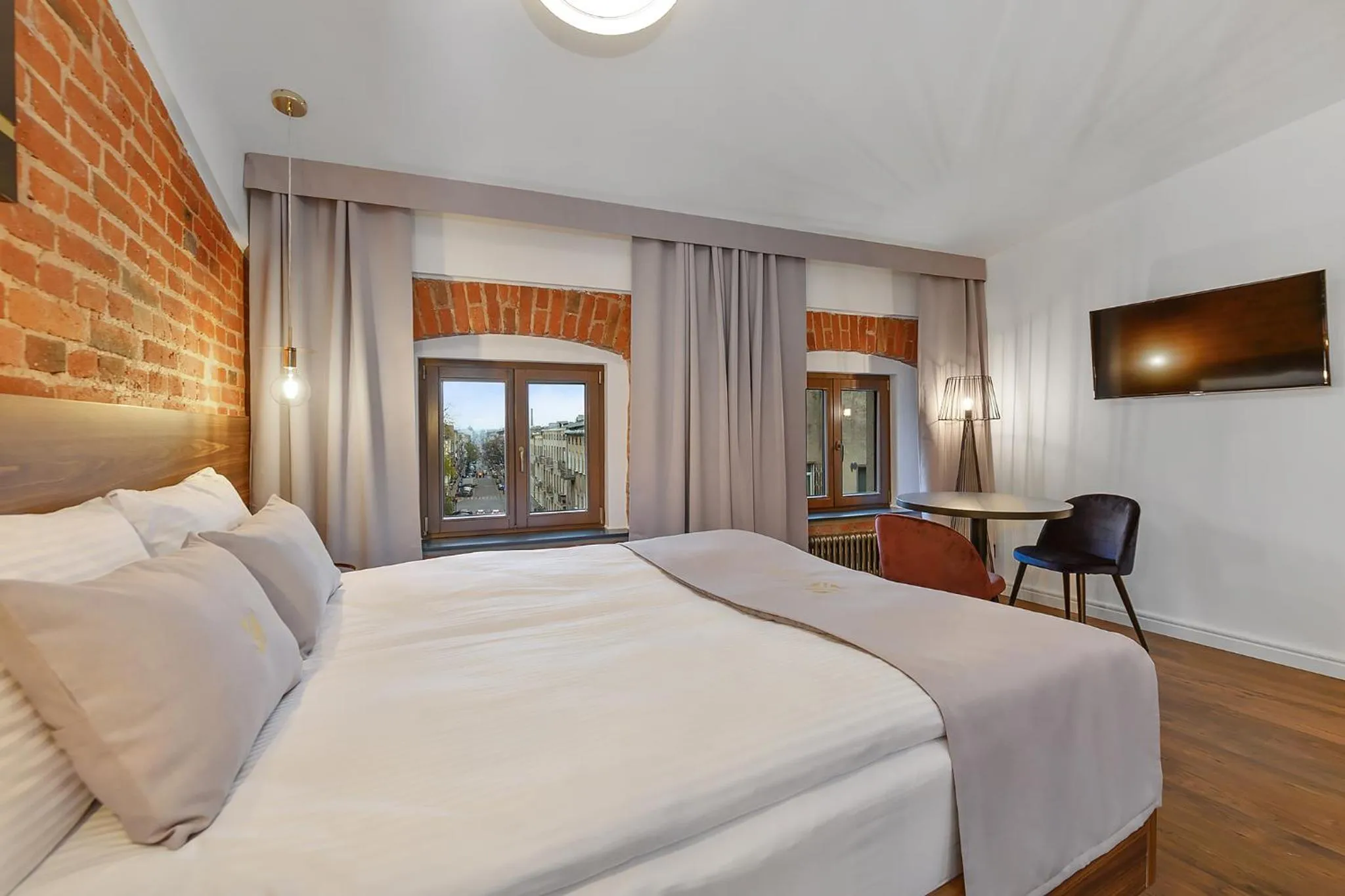 Photo of the whole room, Bed in Aparthotel Krzywa Kamienica