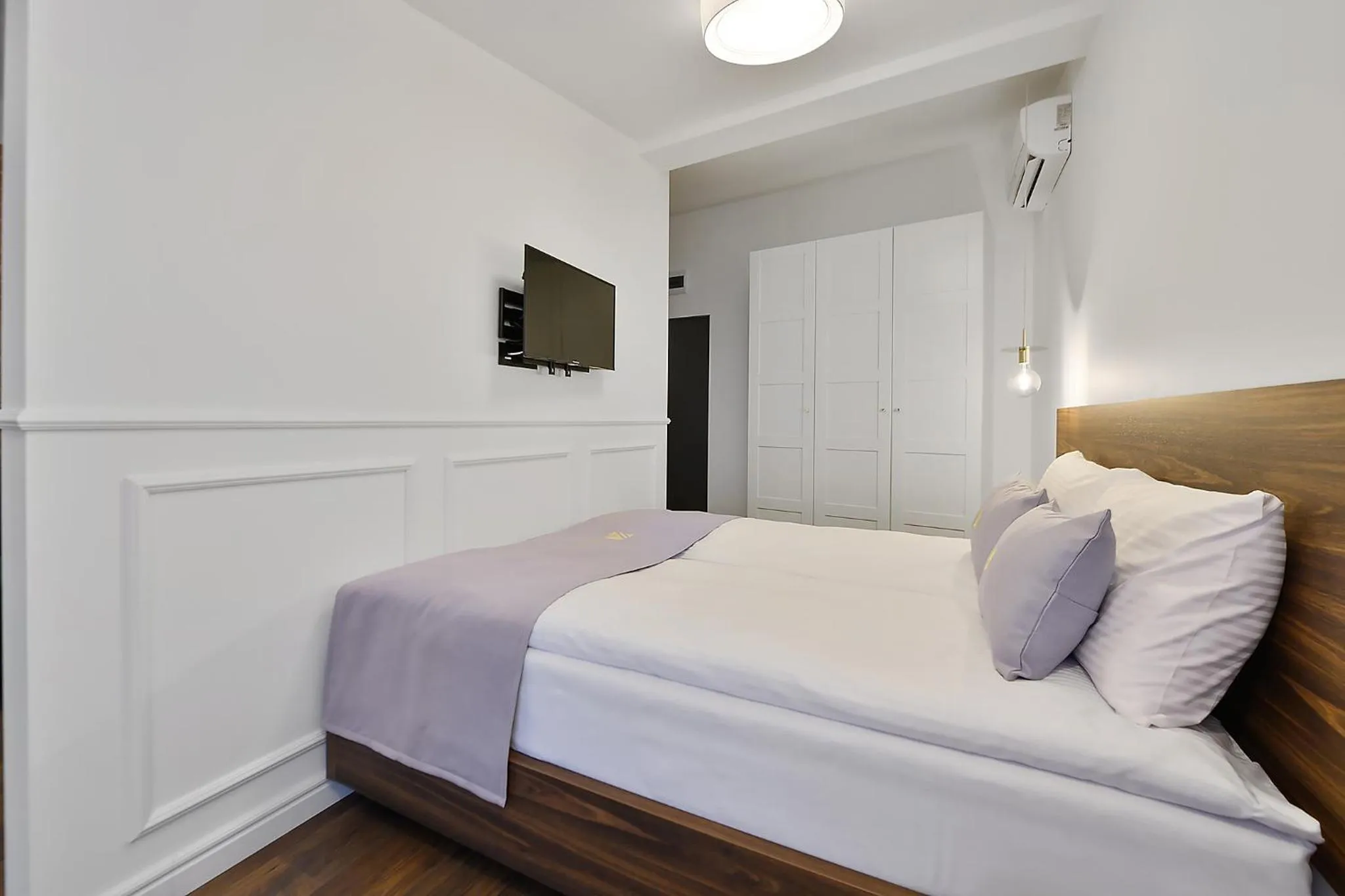 Bed in Aparthotel Krzywa Kamienica