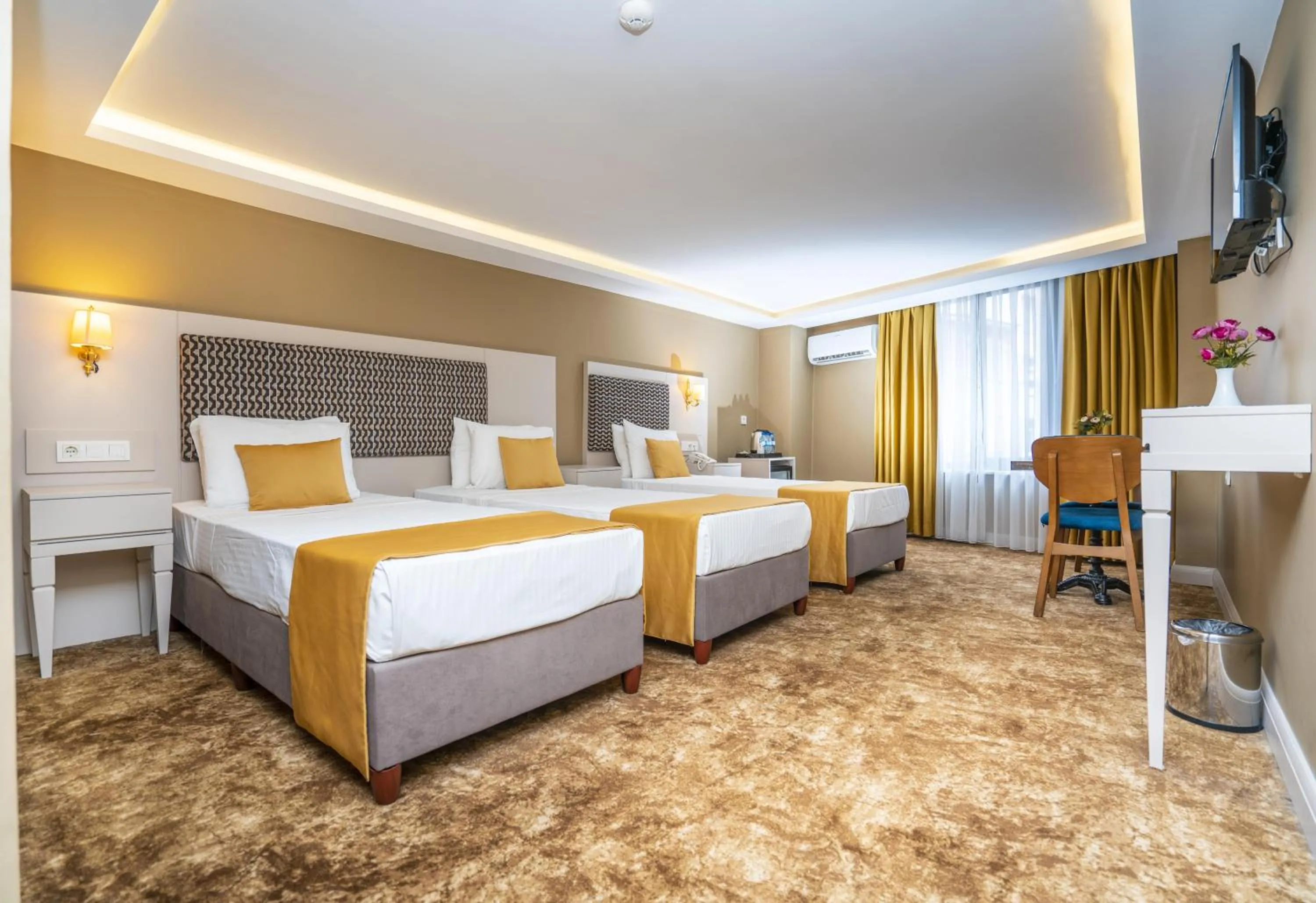 Bed in Topkapi Old City Kensington Hotel Ottoman Heritage