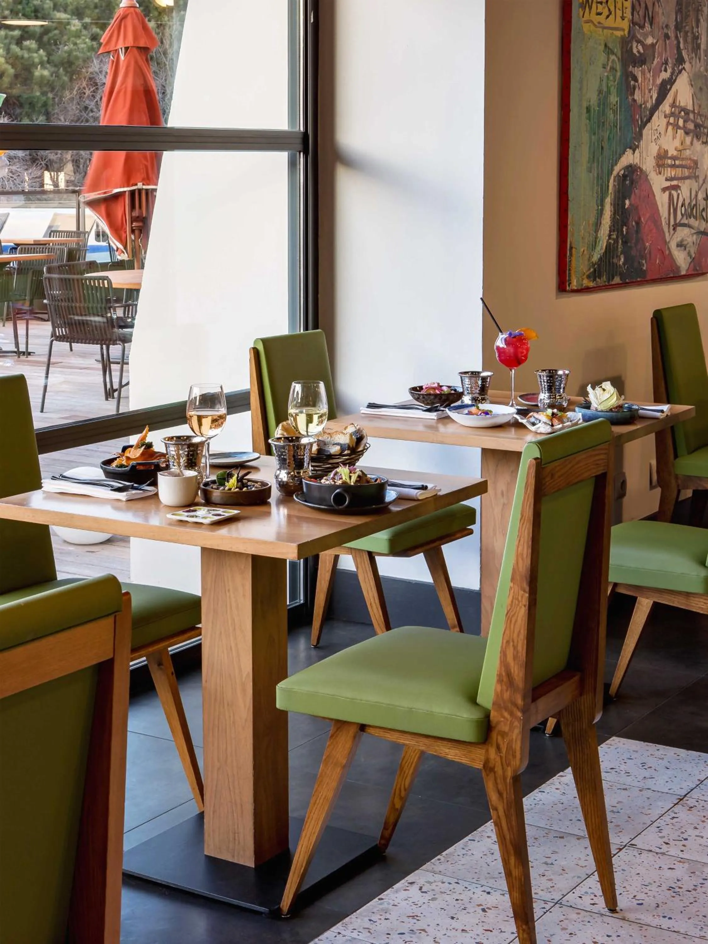 Restaurant/places to eat in New Hotel of Marseille - Vieux Port