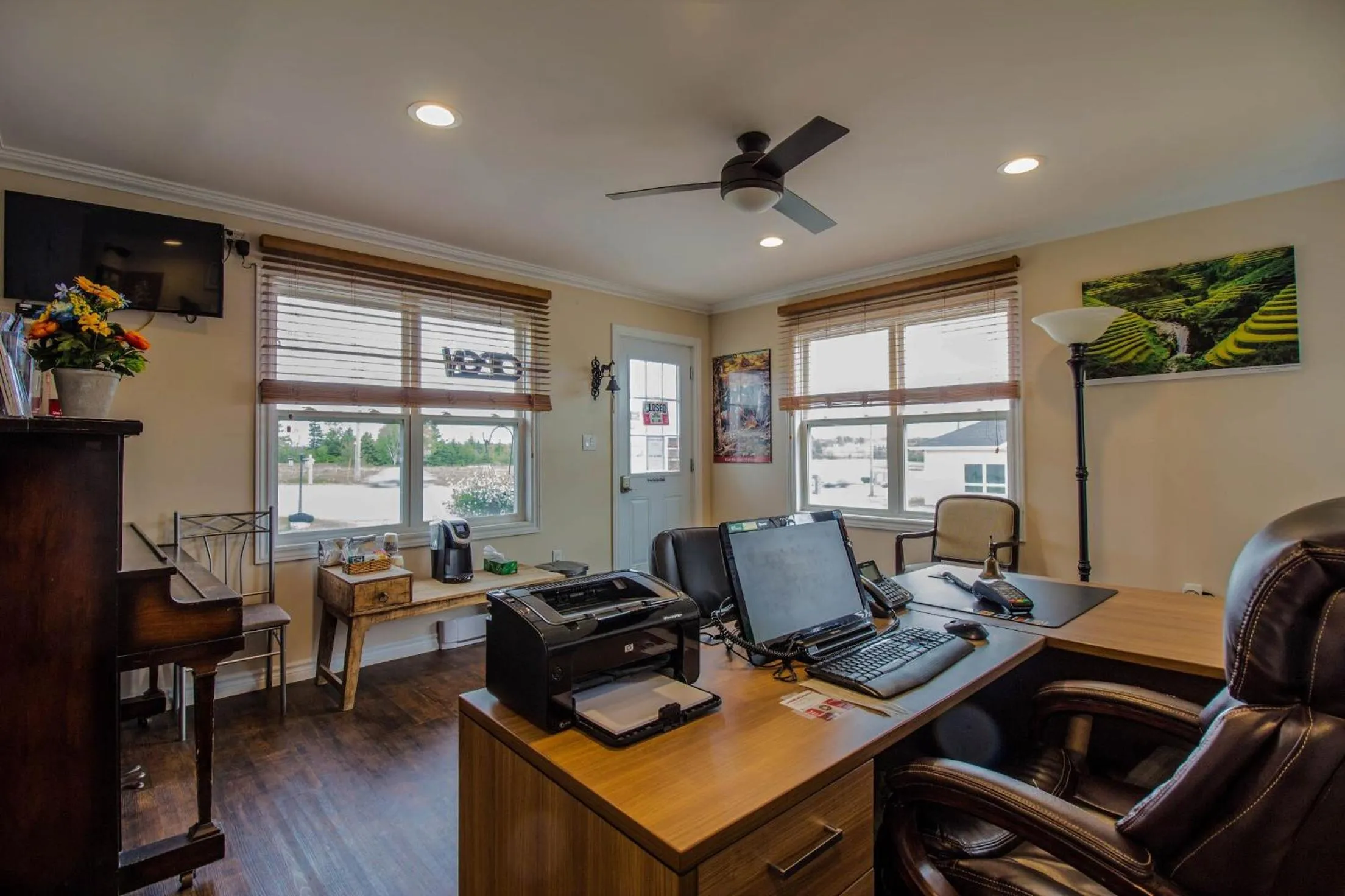 The White Horse Motel