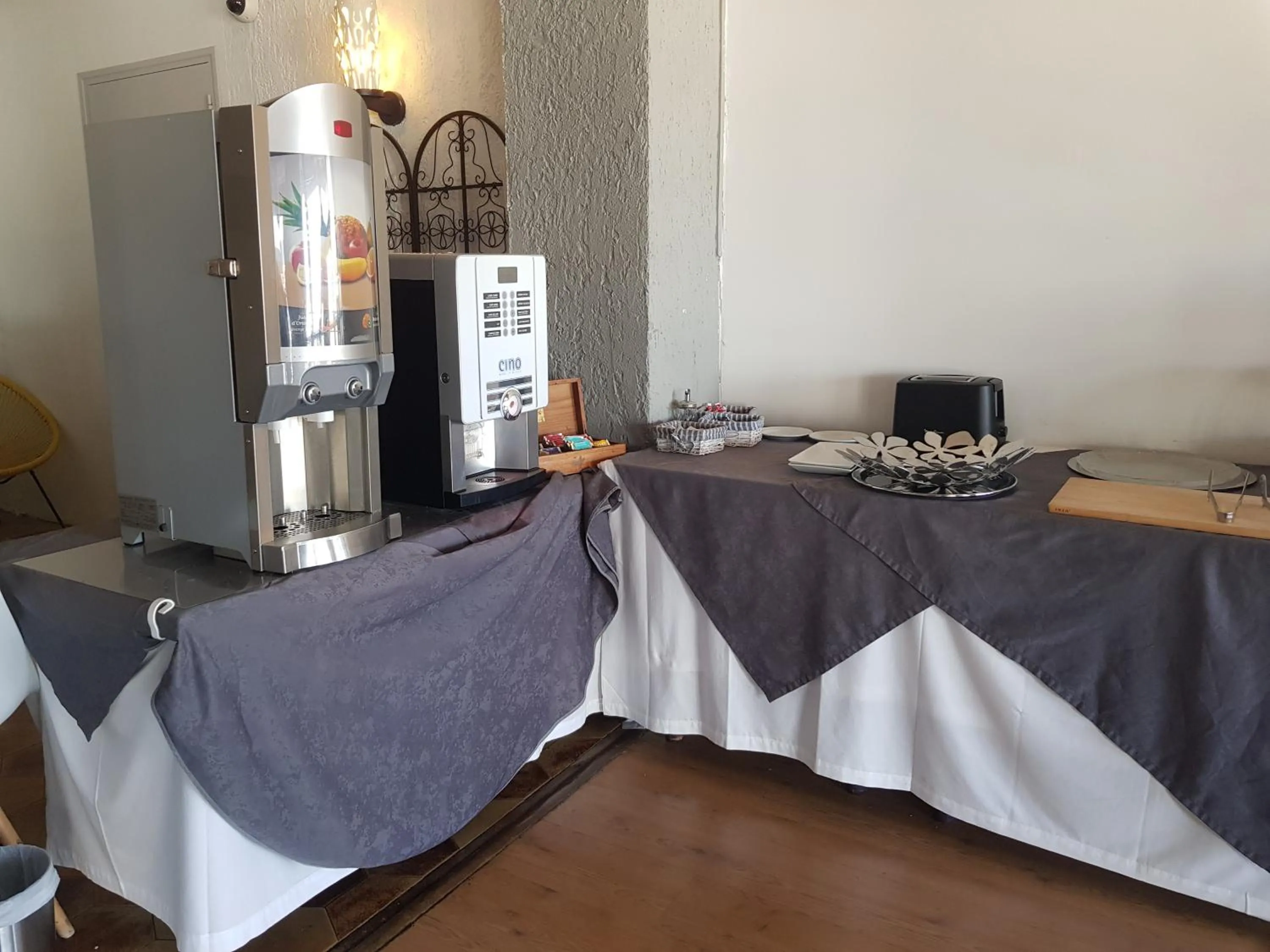 Breakfast in Hôtel Bel Azur