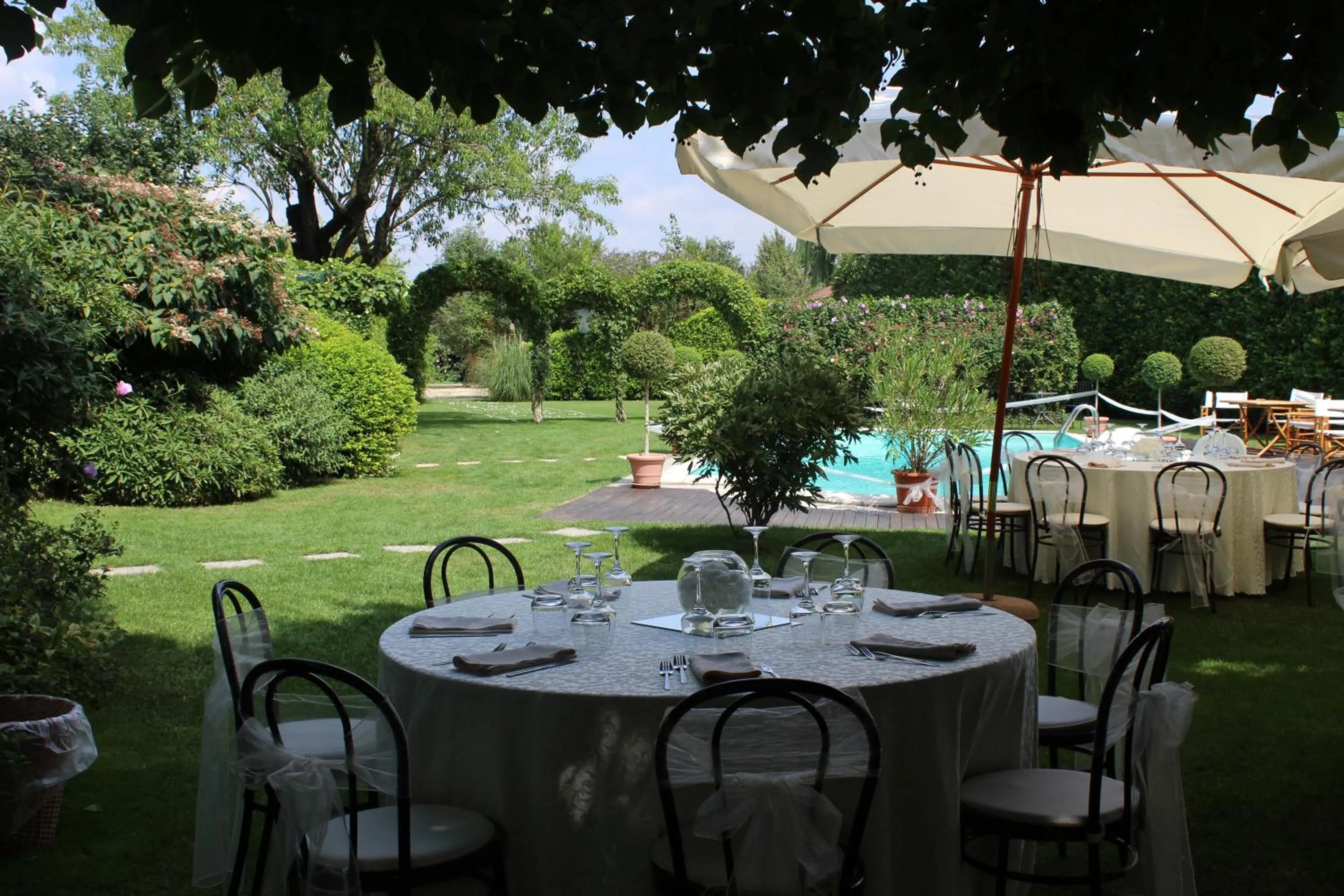 Restaurant/places to eat in La Trunera Guest House