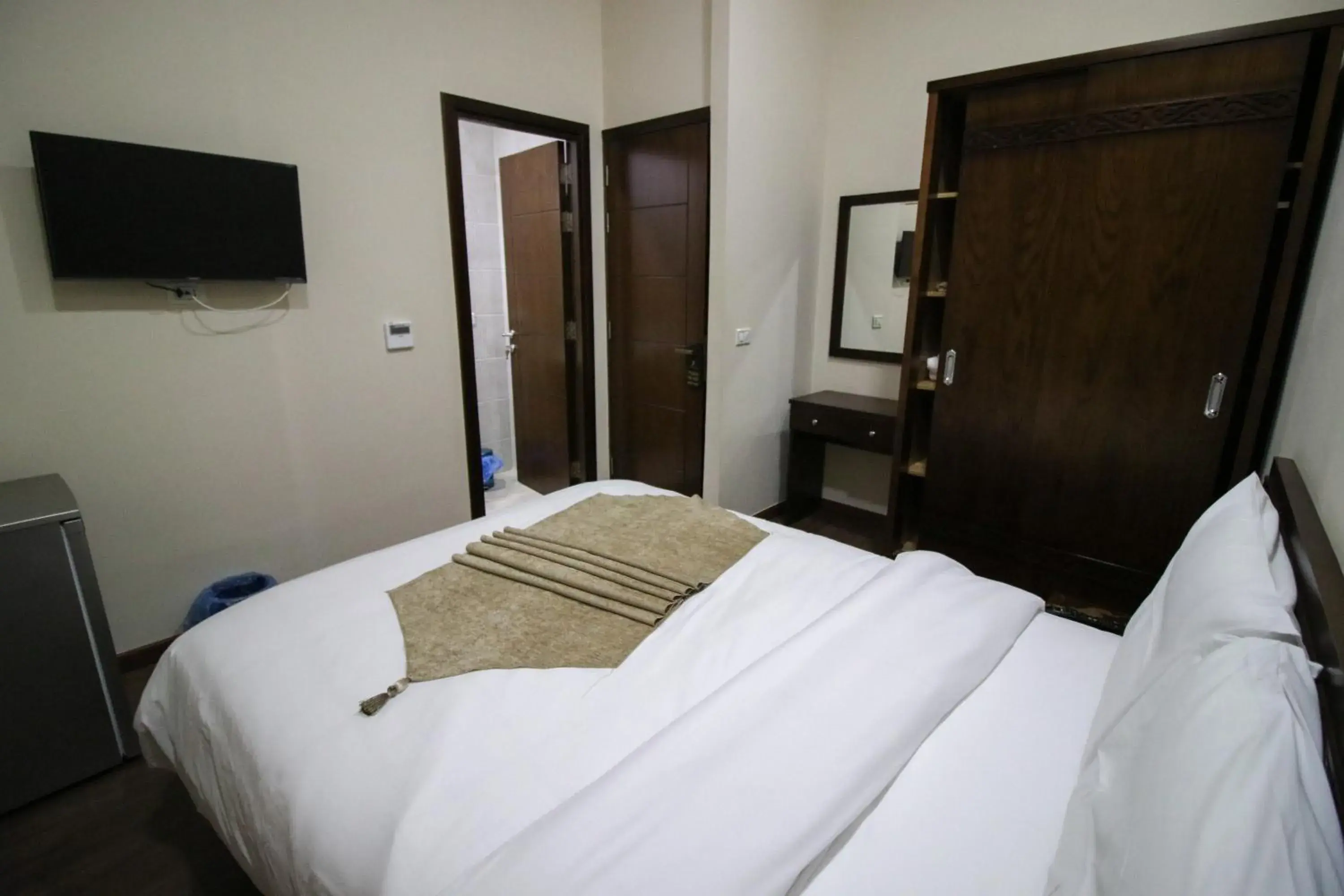 Deluxe Single Room - single occupancy in Miramar Talaat Harb Square Deluxe Single Room - single occupancy in Miramar Talaat Harb Square