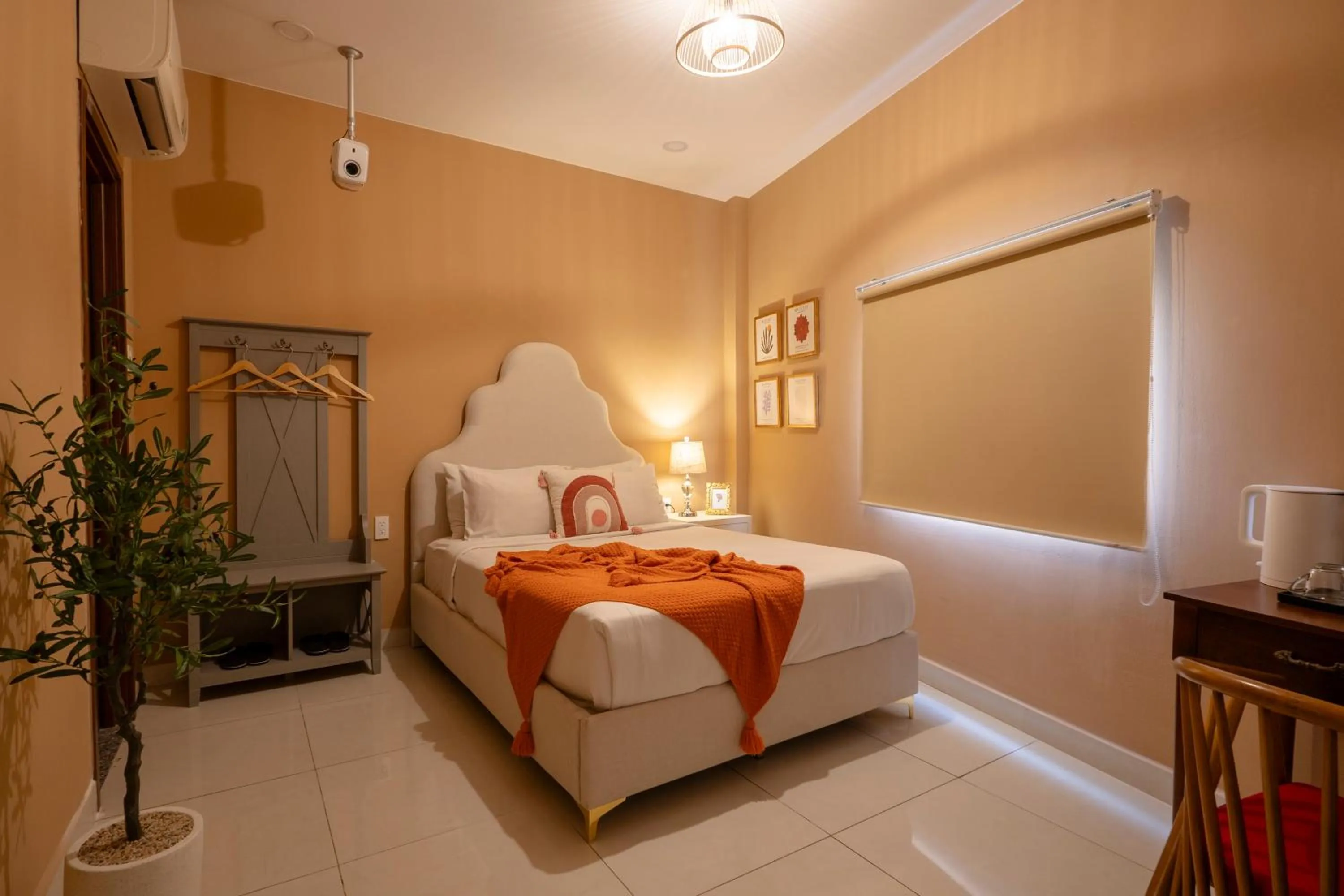 Photo of the whole room, Bed in SAZI AMILA Nguyen Hue HOTEL - Free Banh Mi