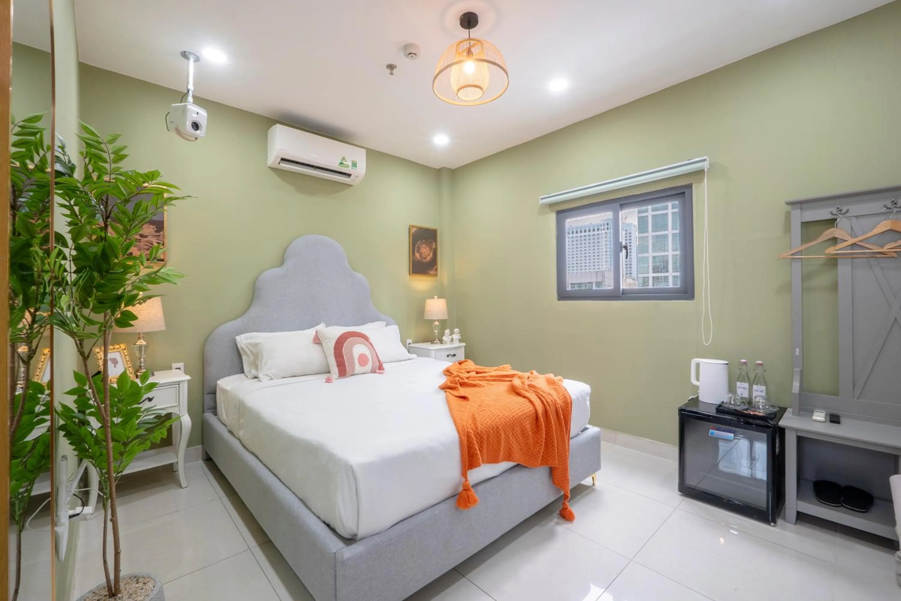 Photo of the whole room, Bed in SAZI AMILA Nguyen Hue HOTEL - Free Banh Mi