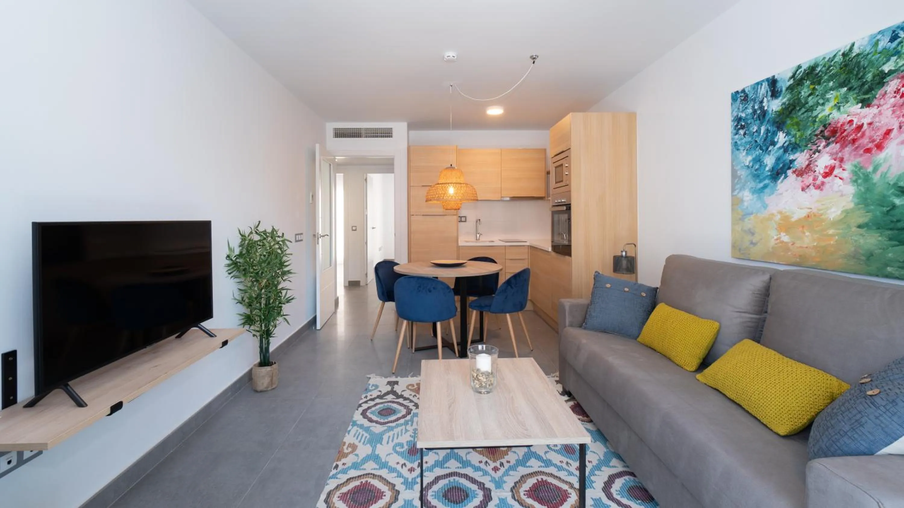 Living room in Sur Suites La Dorada, centricos soleados a pocos metros de la Playa y con Parking Opcional