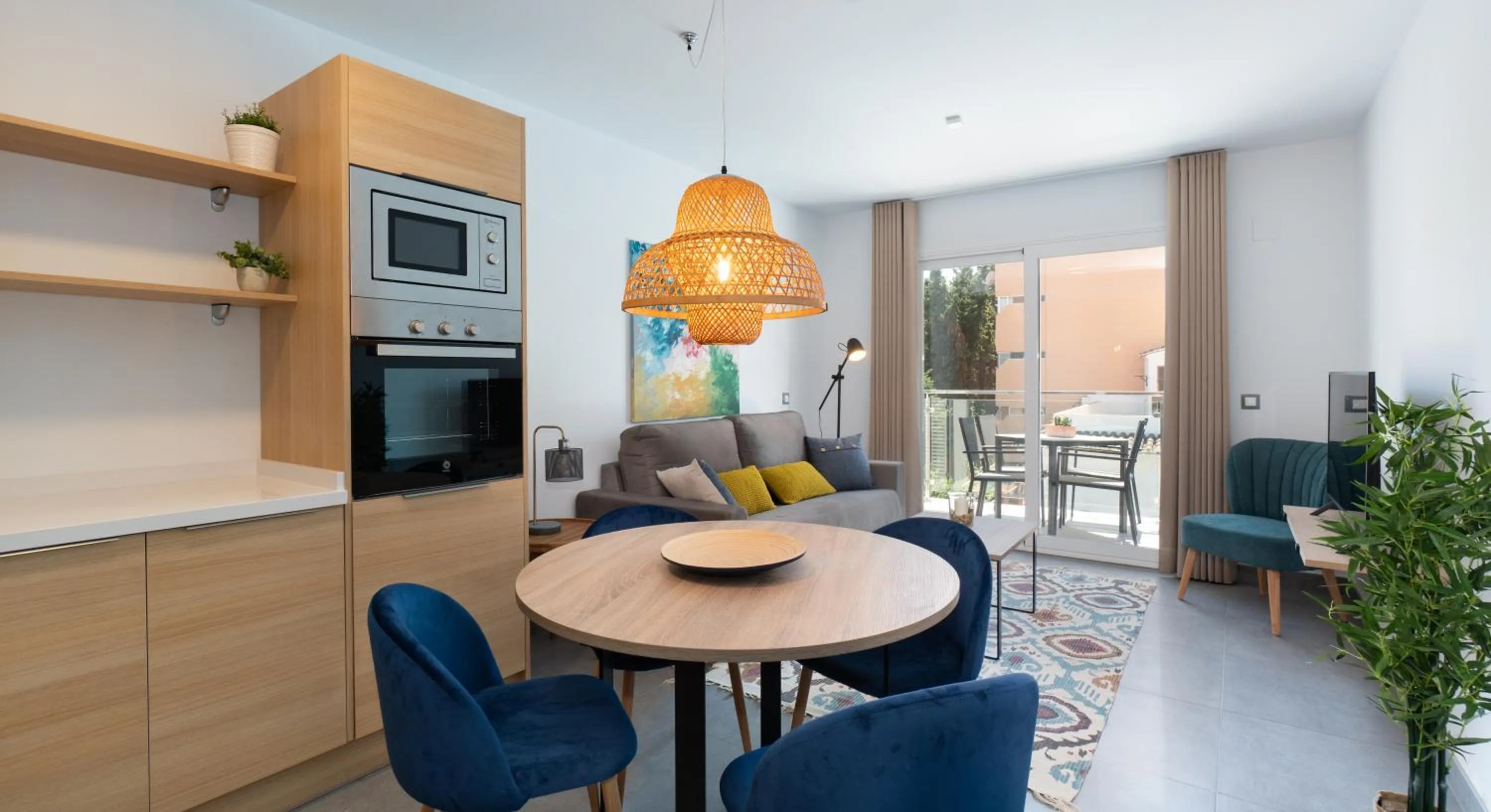 Living room in Sur Suites La Dorada, centricos soleados a pocos metros de la Playa y con Parking Opcional