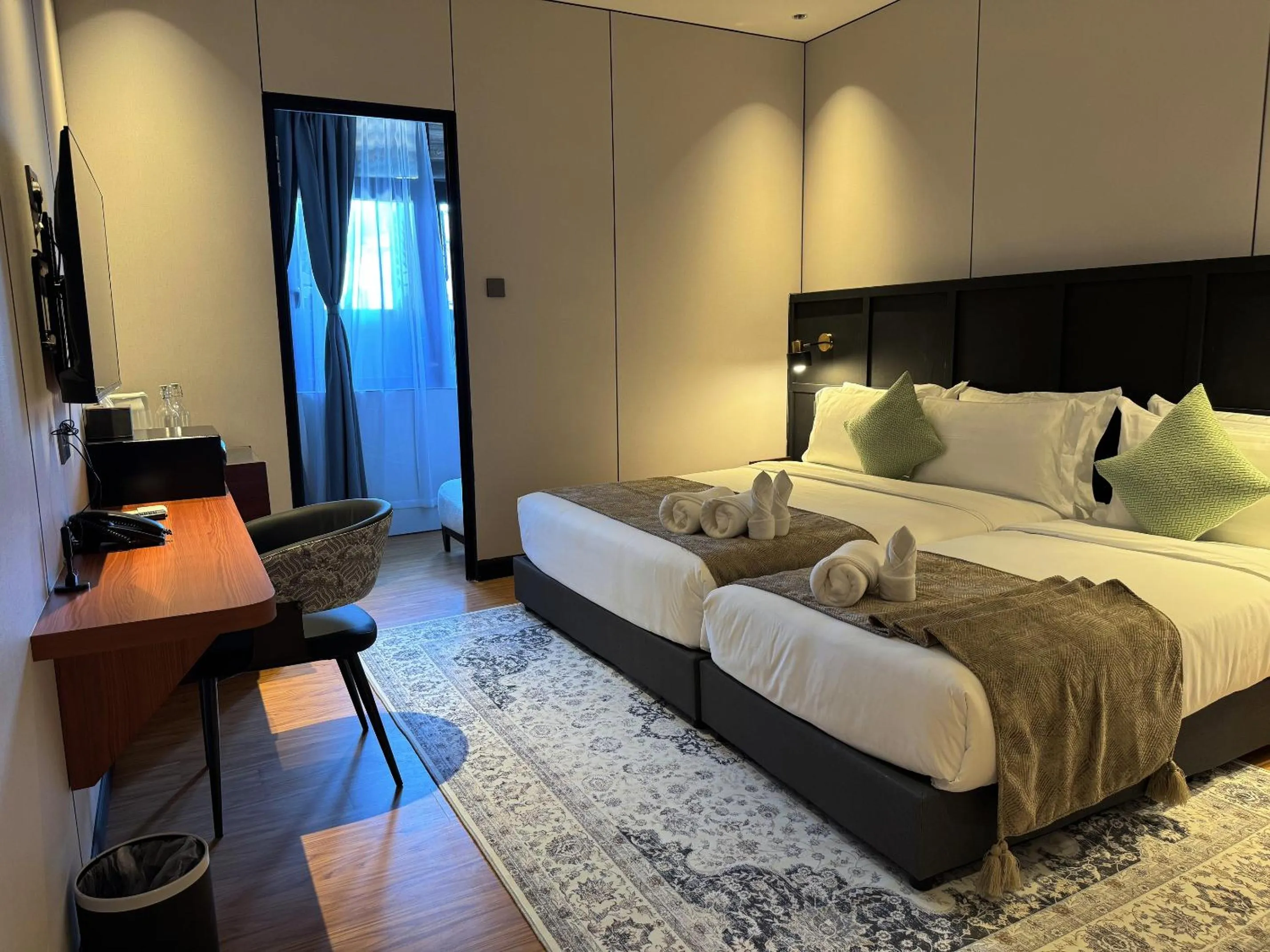 Bed in Carnarvon Suites