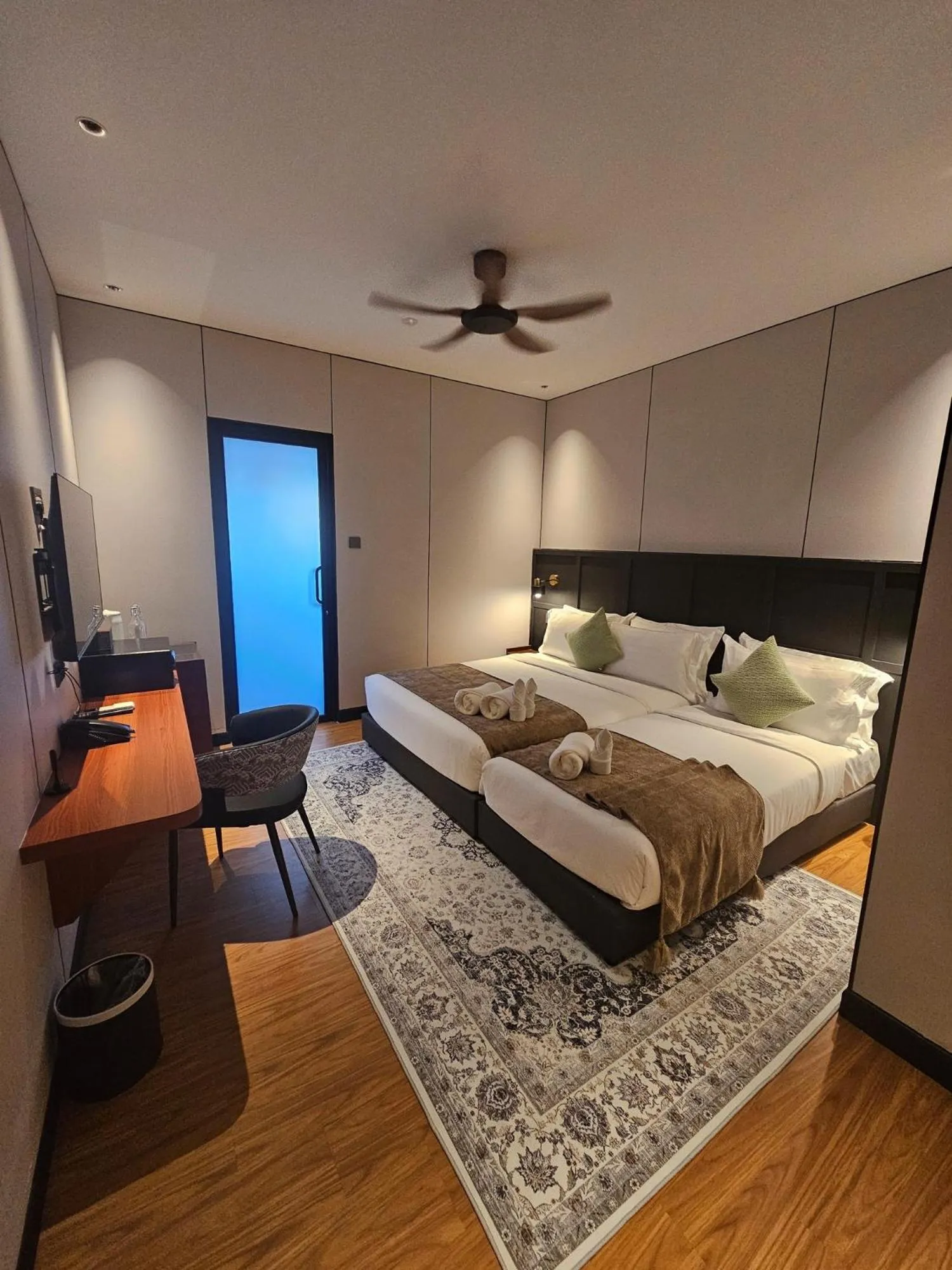 Bed in Carnarvon Suites
