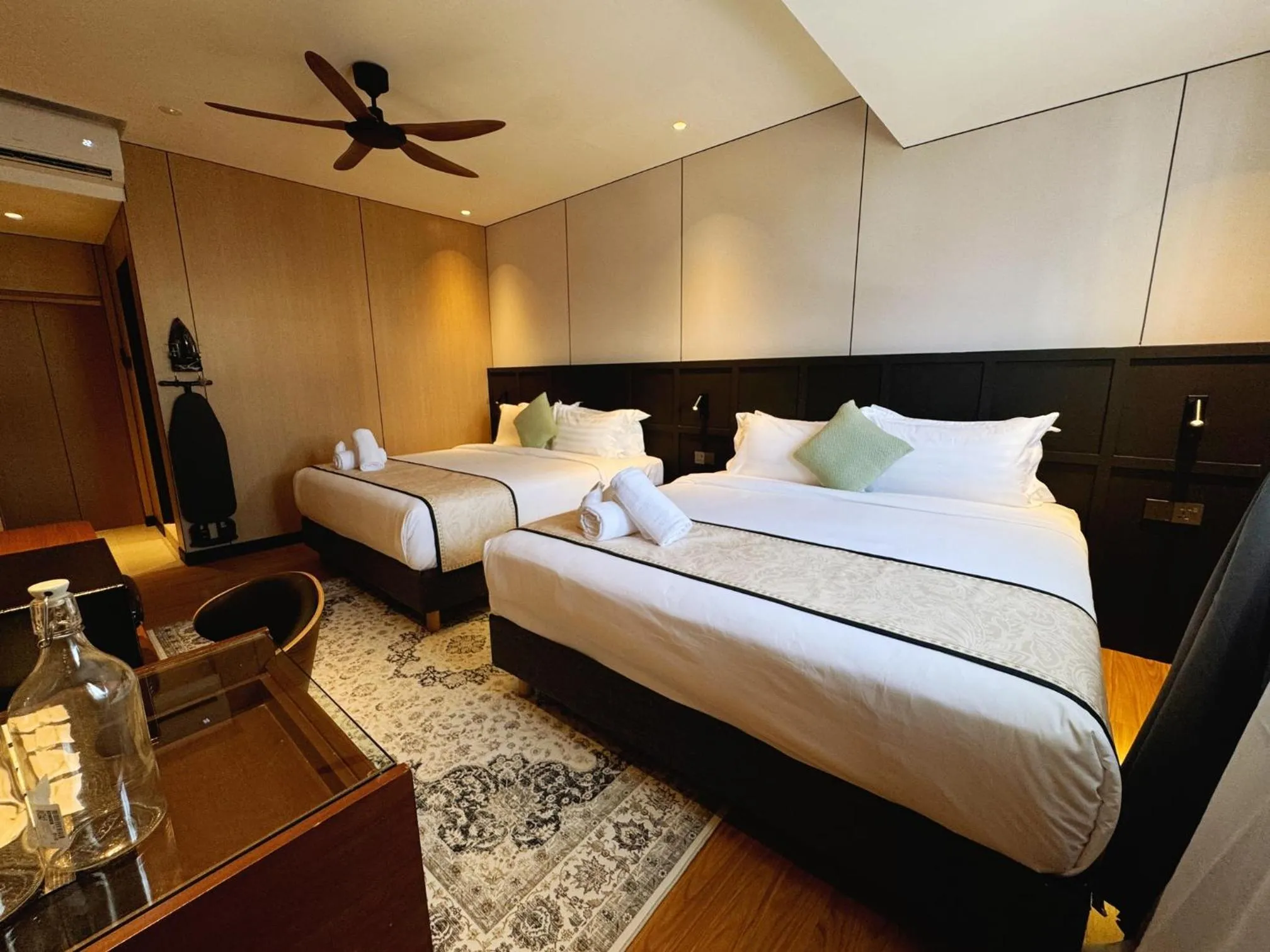 Bed in Carnarvon Suites