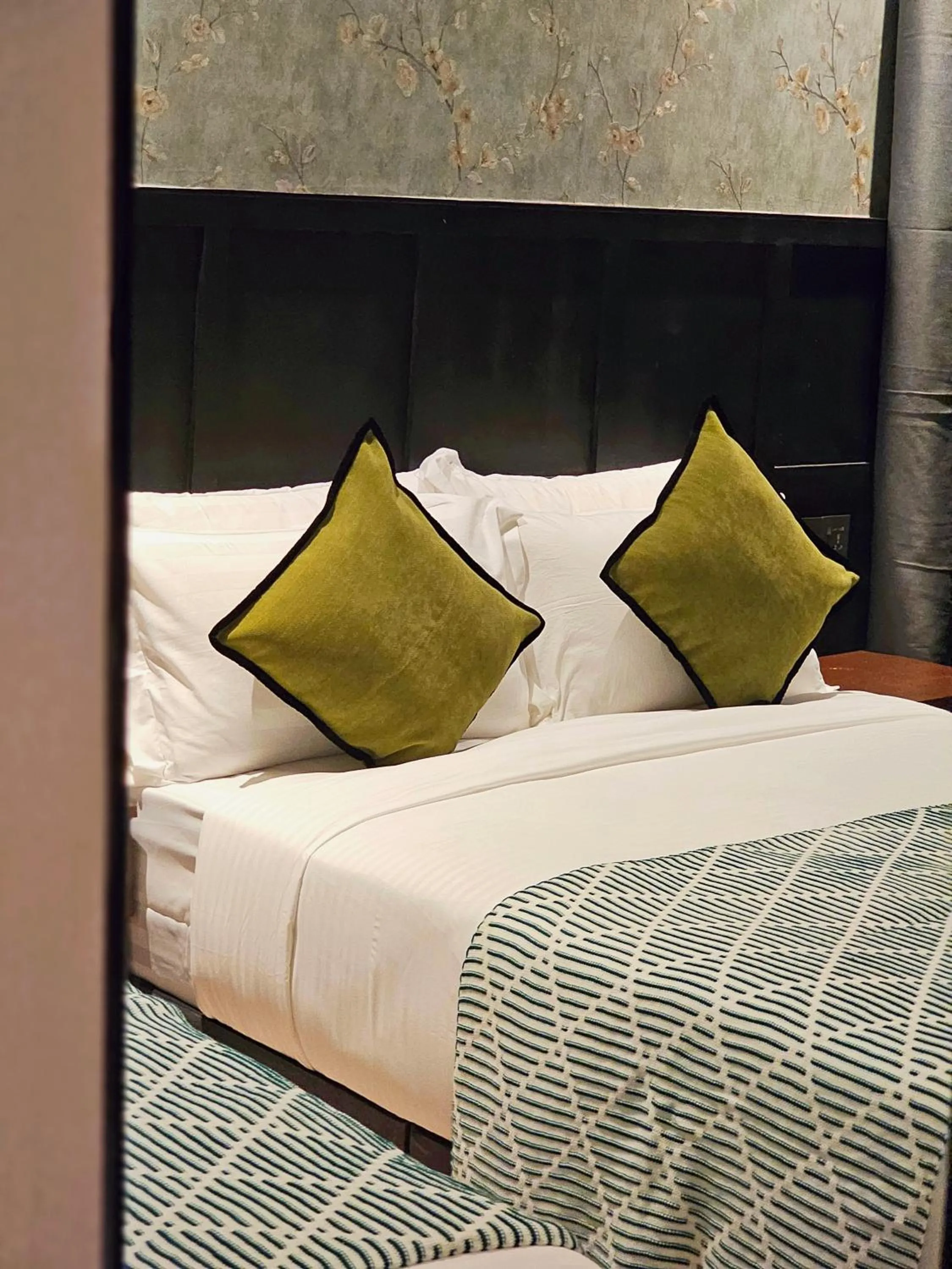 Bed in Carnarvon Suites