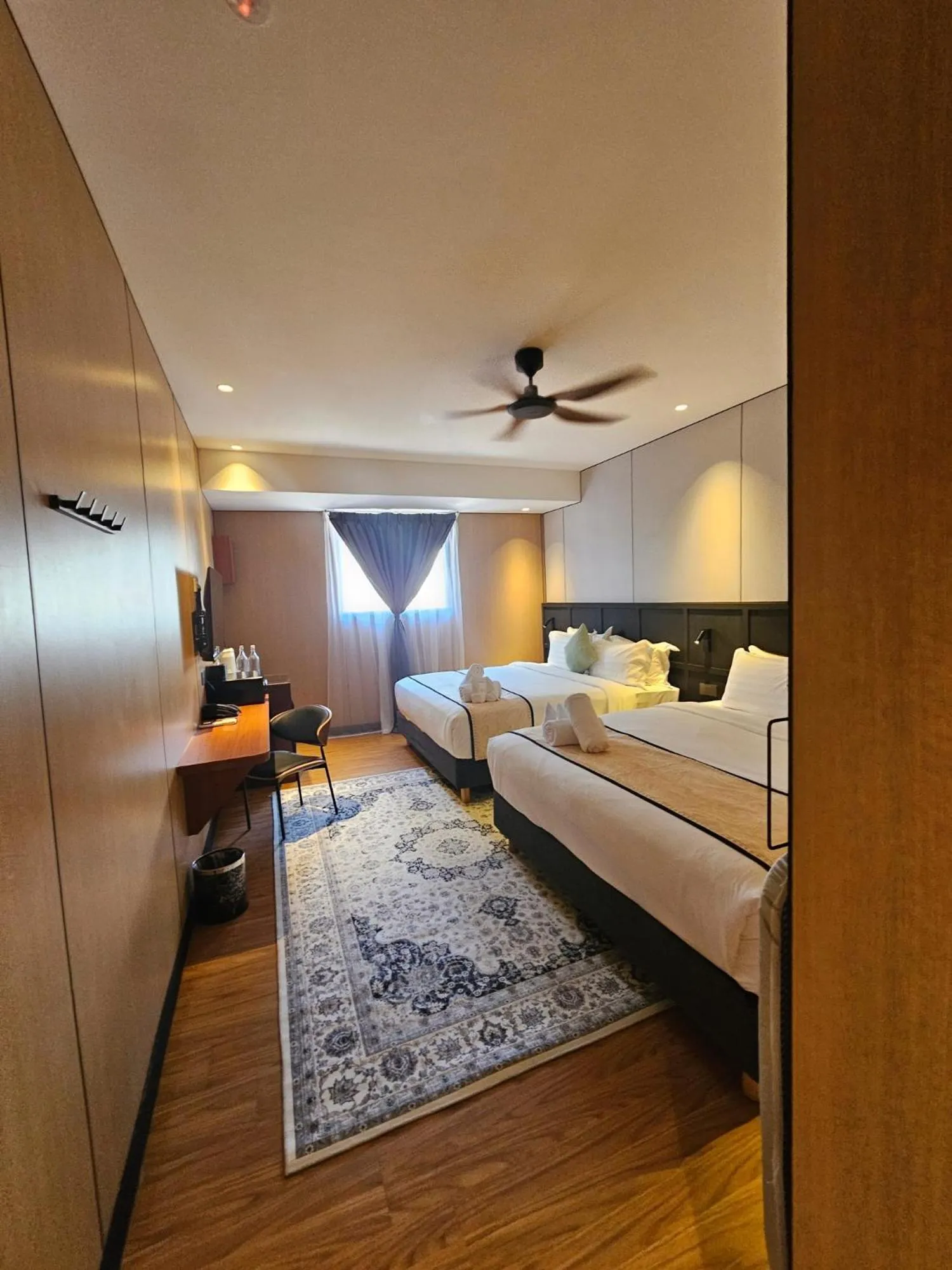 Bed in Carnarvon Suites