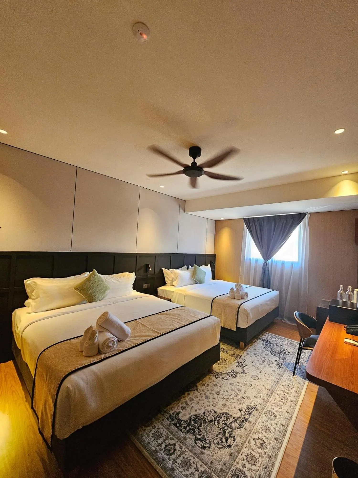 Bed in Carnarvon Suites