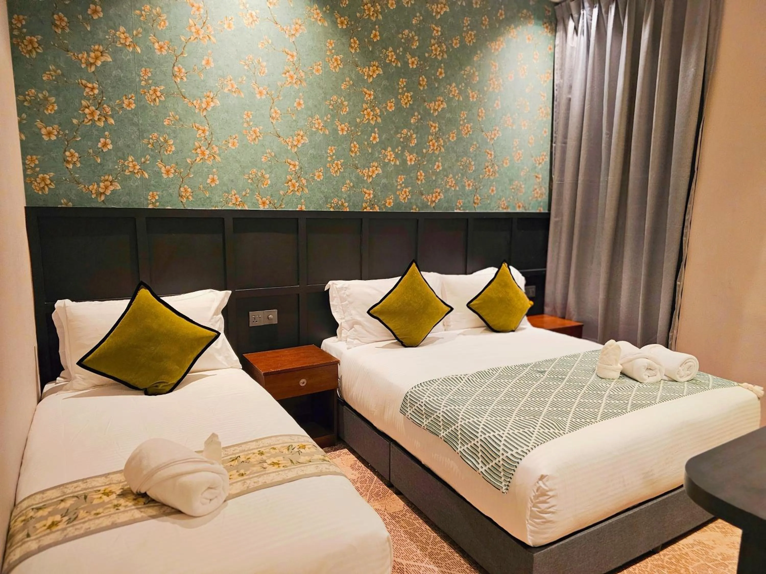 Bed in Carnarvon Suites