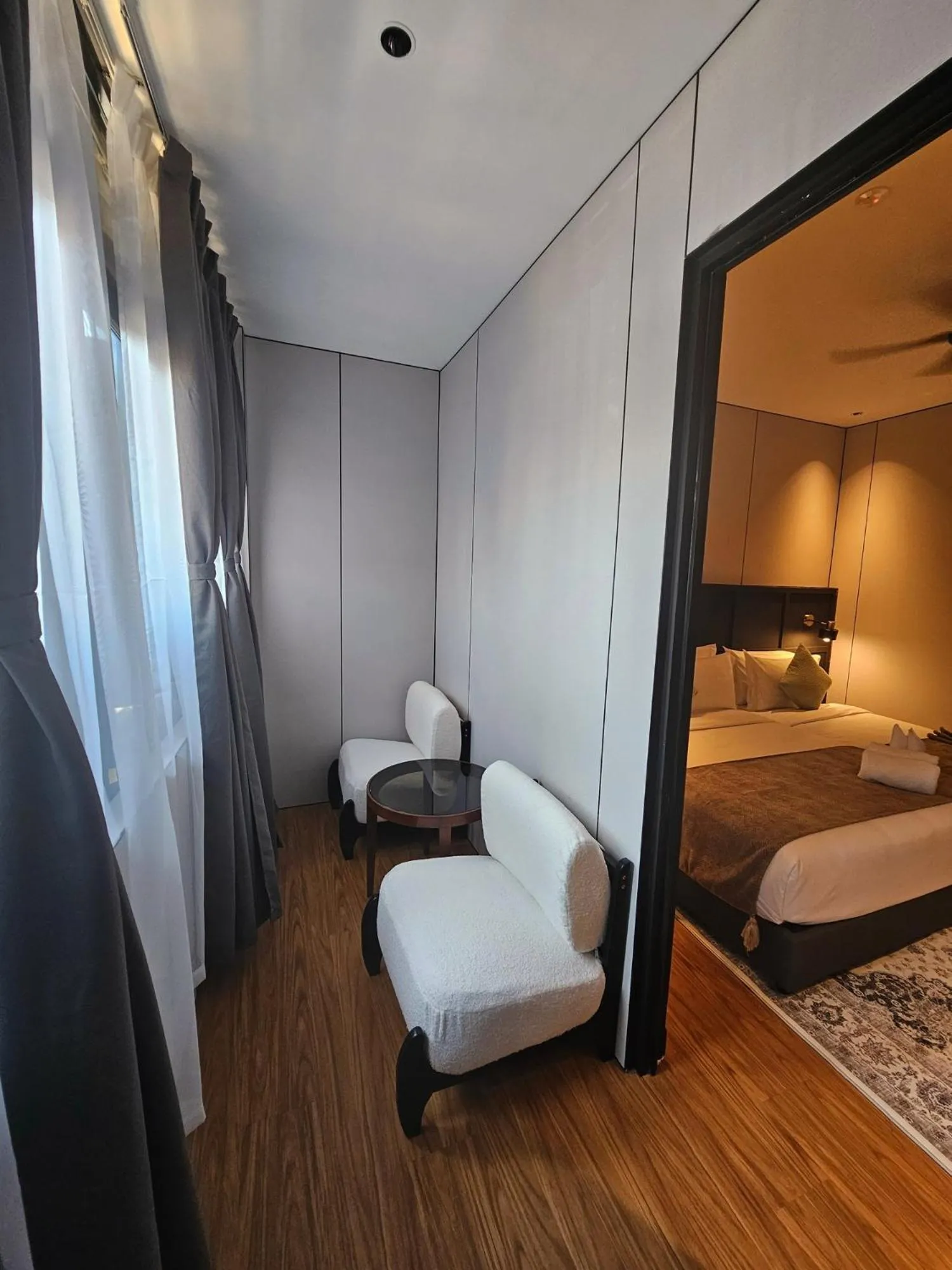 Bed in Carnarvon Suites