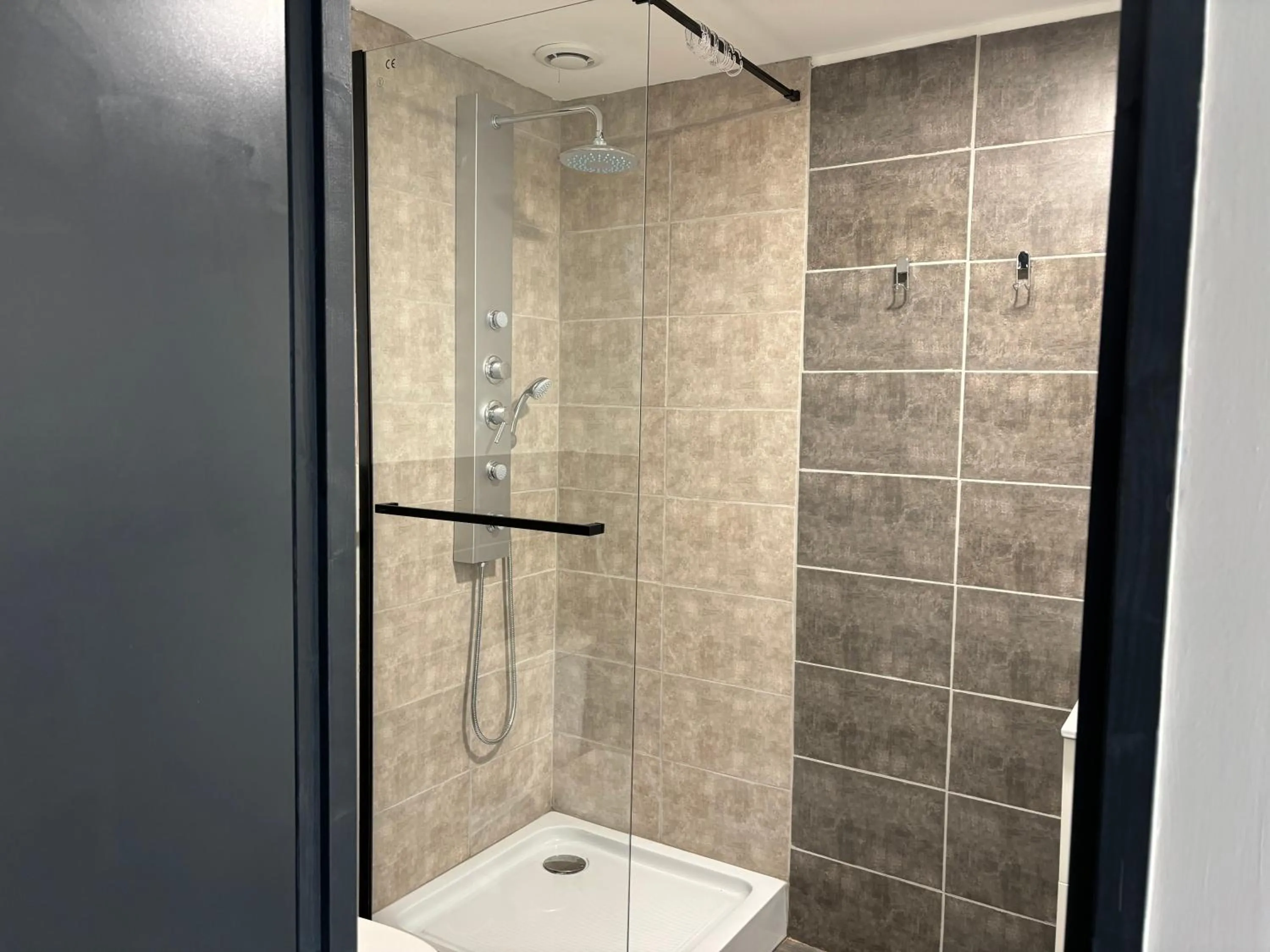 Bathroom in Hotel Les Voyageurs - Vogüé