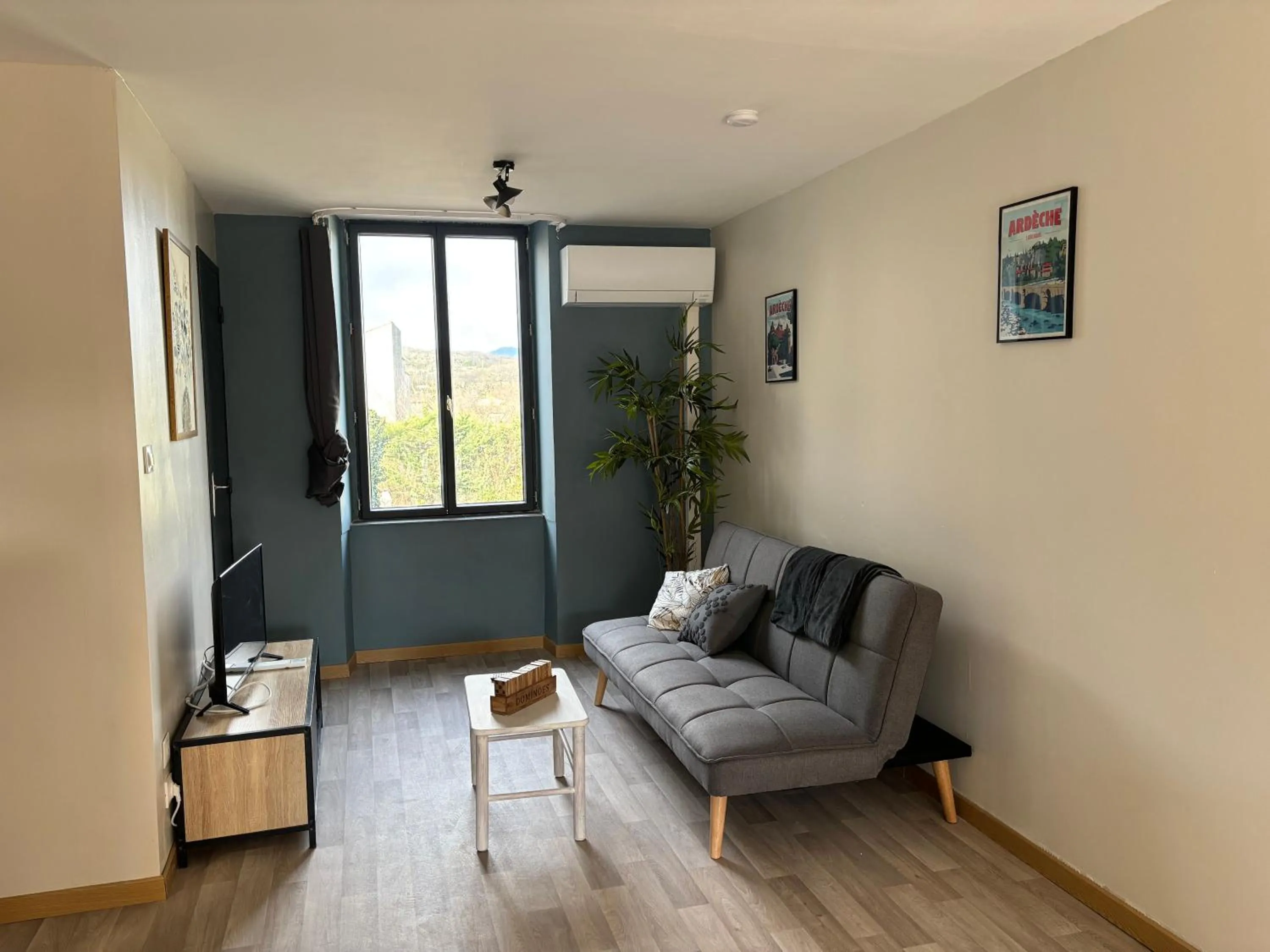 Living room in Hotel Les Voyageurs - Vogüé