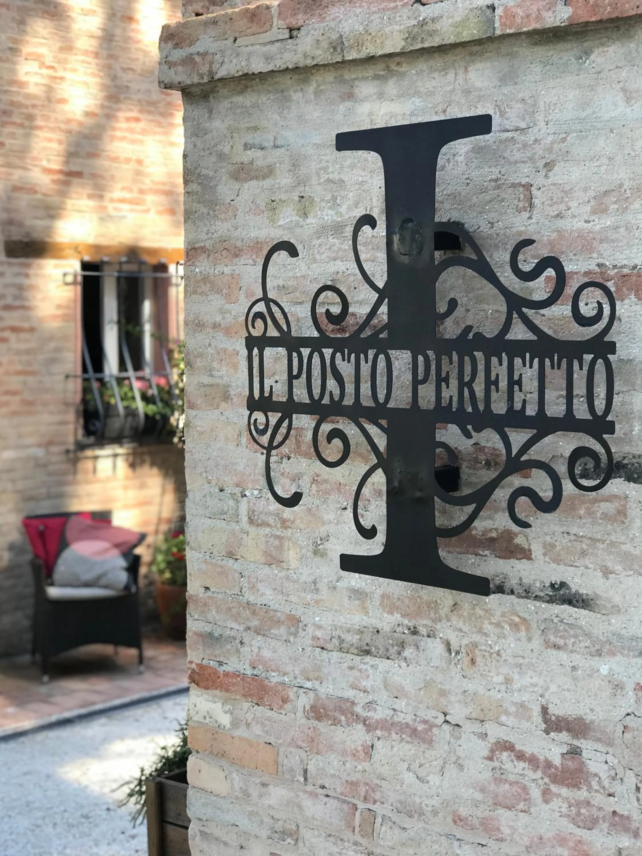 Property logo or sign in Il Posto Perfetto