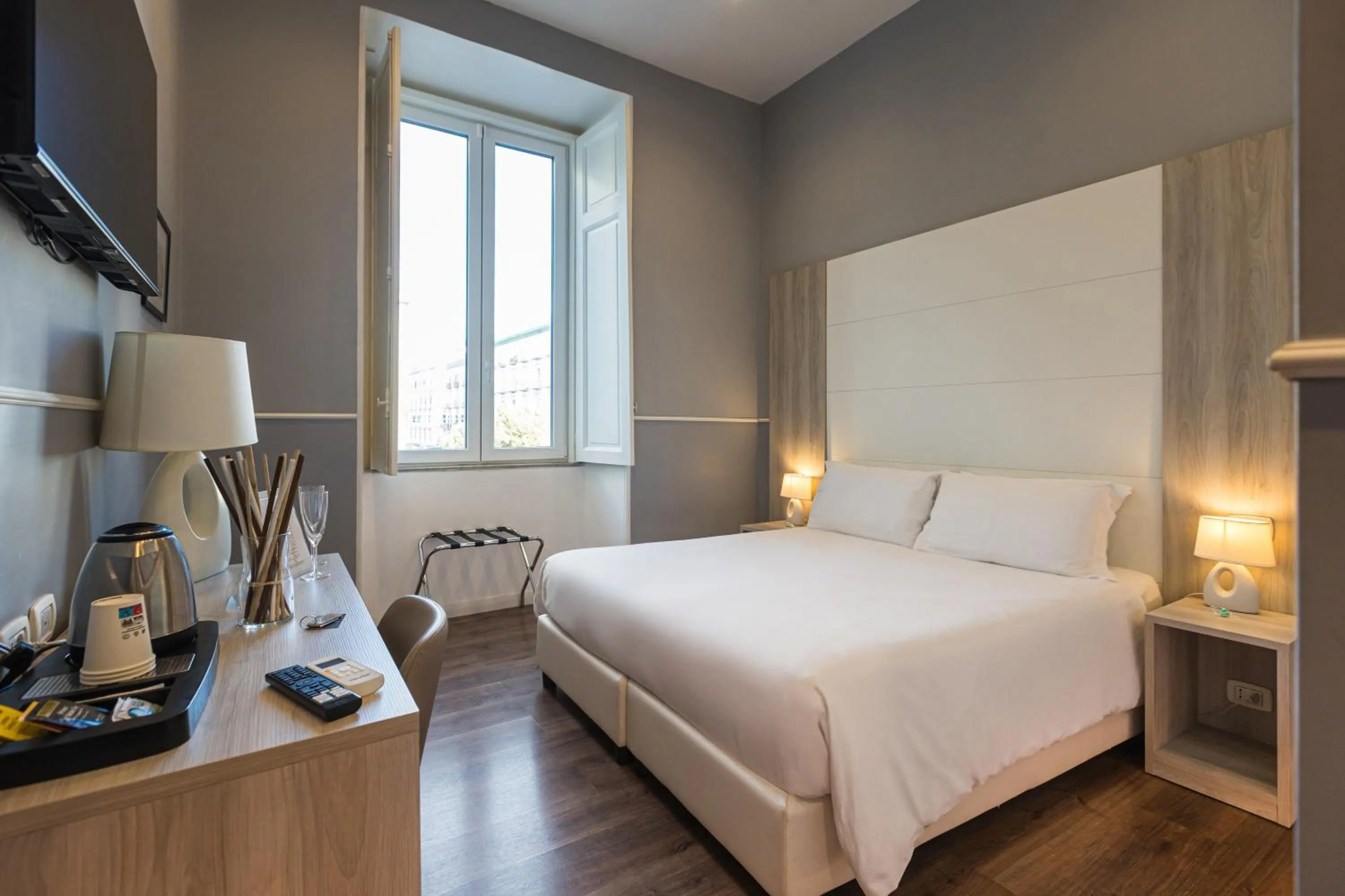 Photo of the whole room, Bed in Relais del Principe