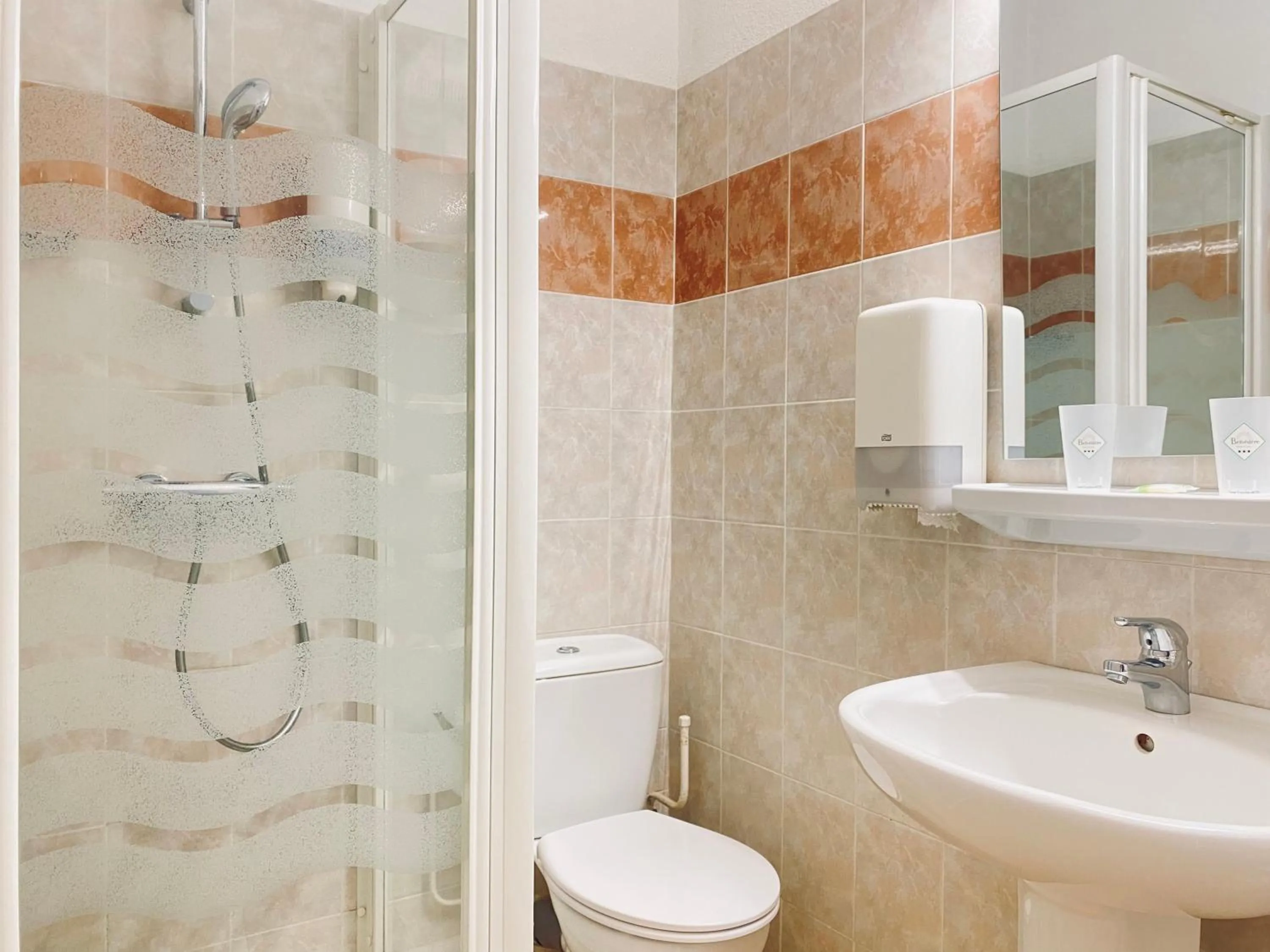 Bathroom in Hôtel Le Belvedere