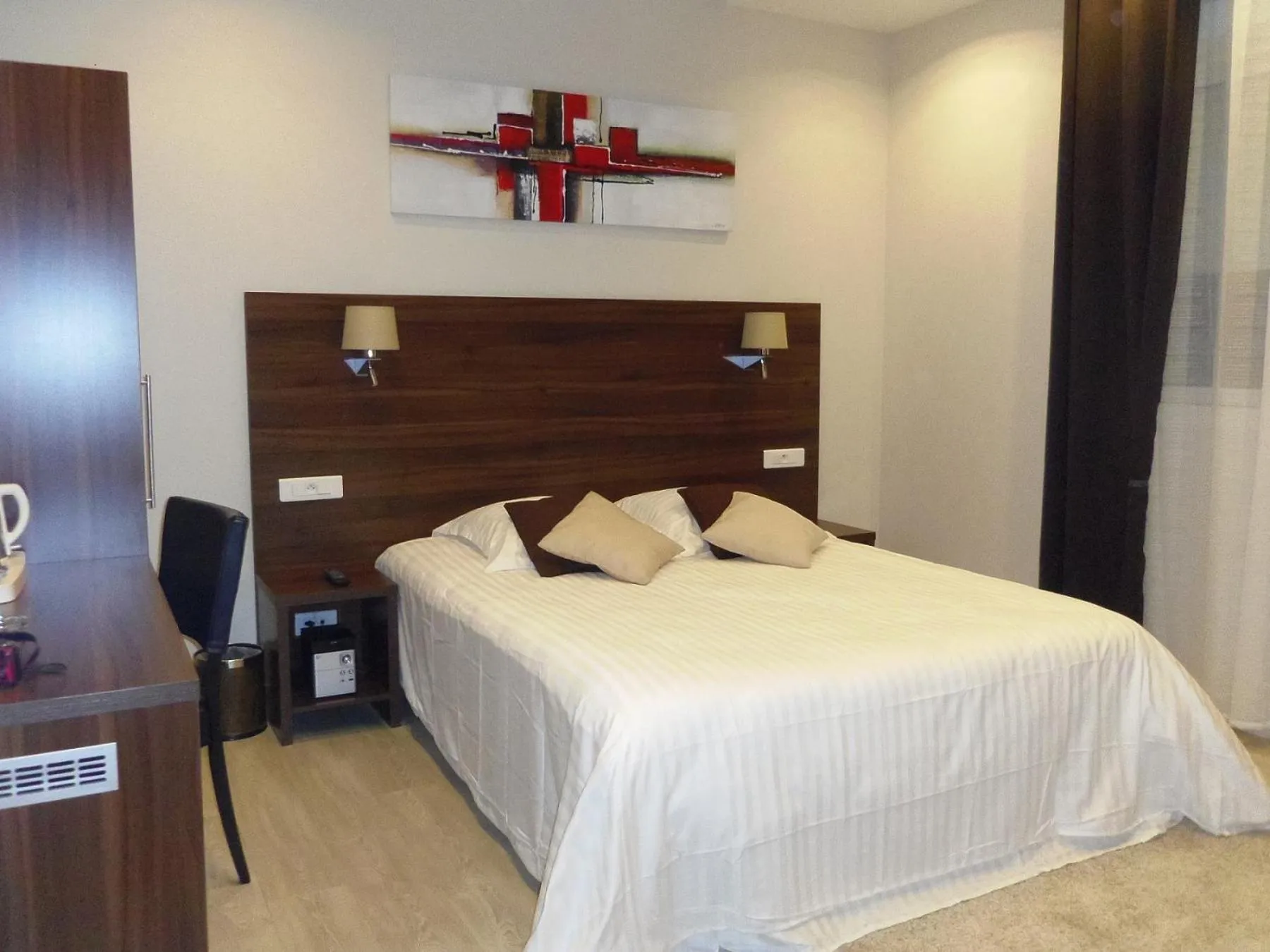 Bed in Hôtel Le Belvedere