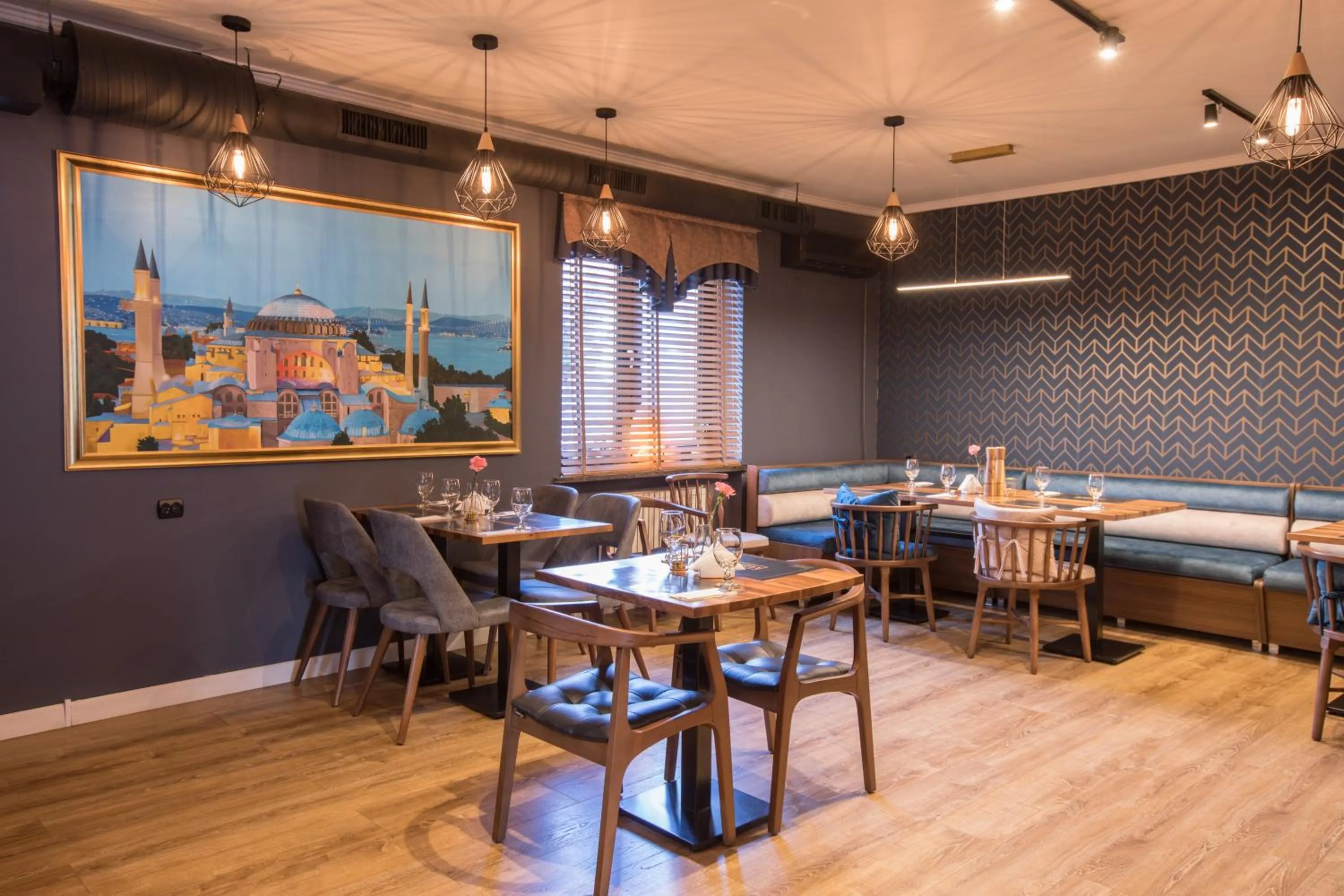 Restaurant/places to eat in Lezzet PG B&B &TurkishRestaurant