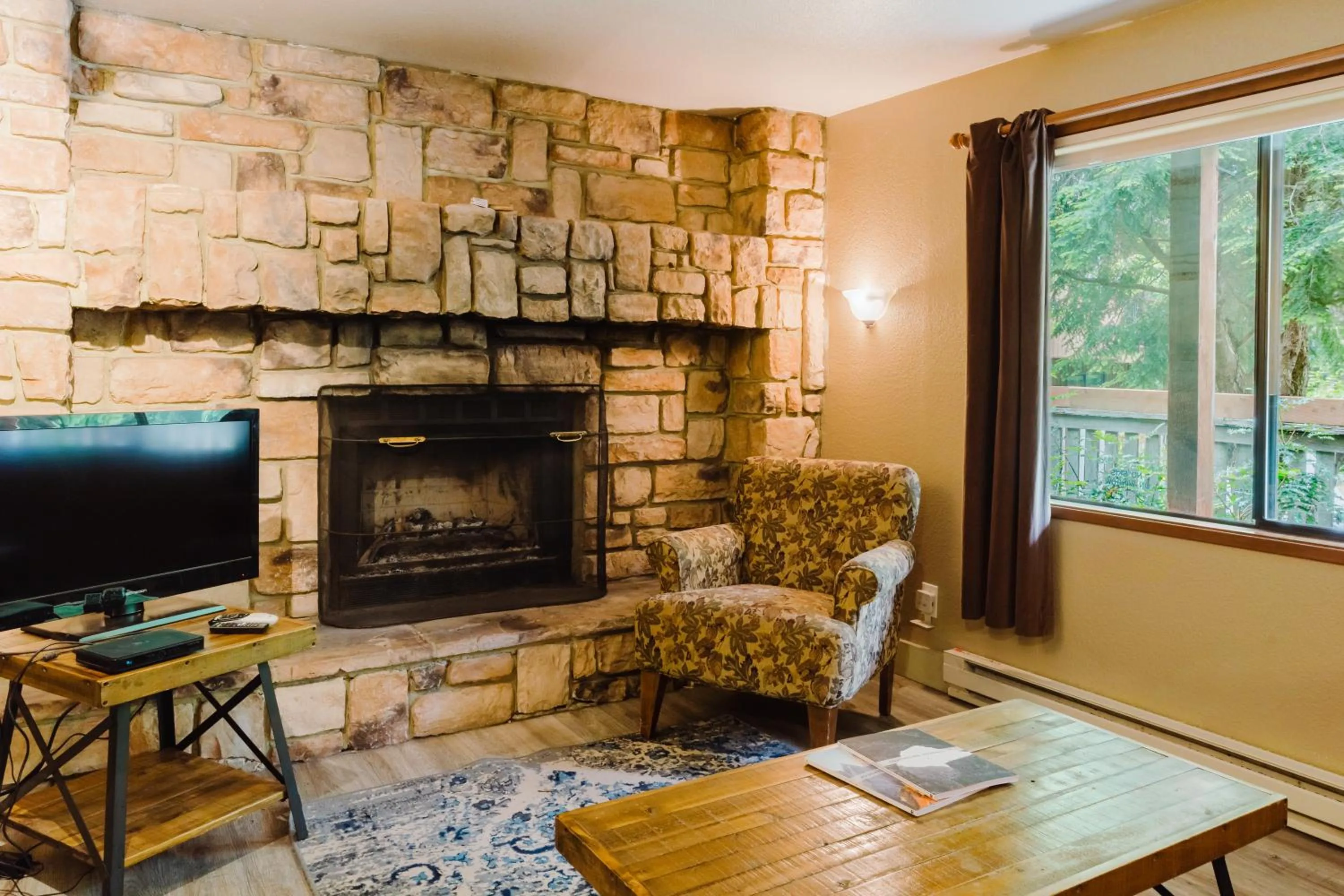 Living room in LOGE Alta Crystal