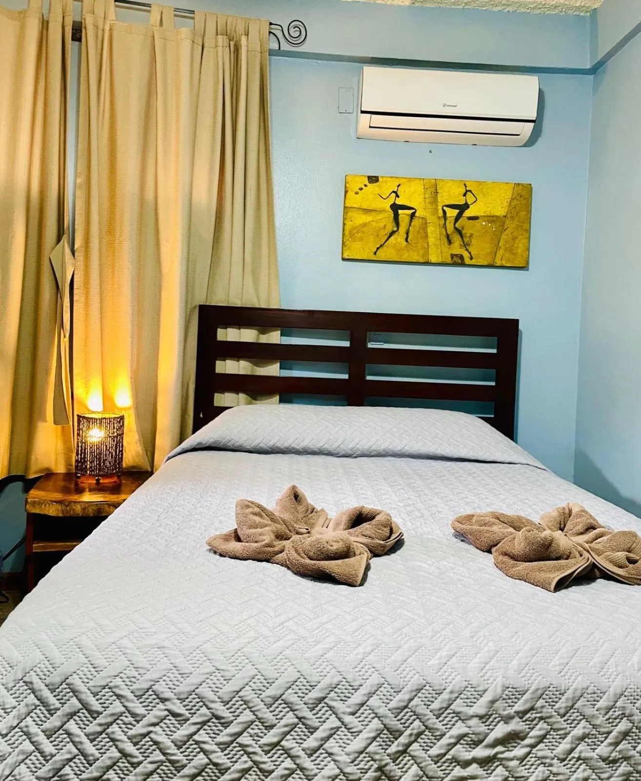 Bed in Hotel Boruca Tamarindo