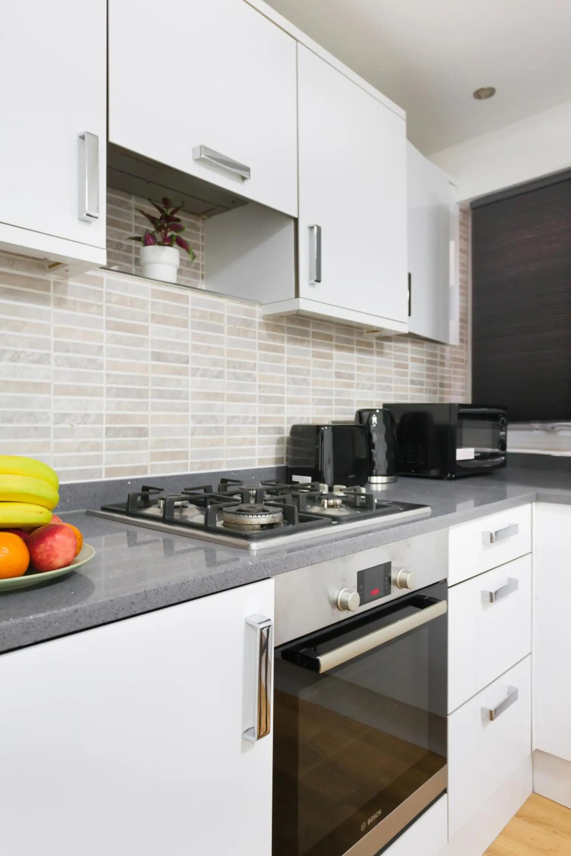 Kitchen or kitchenette in London Eurostar Budget Rooms