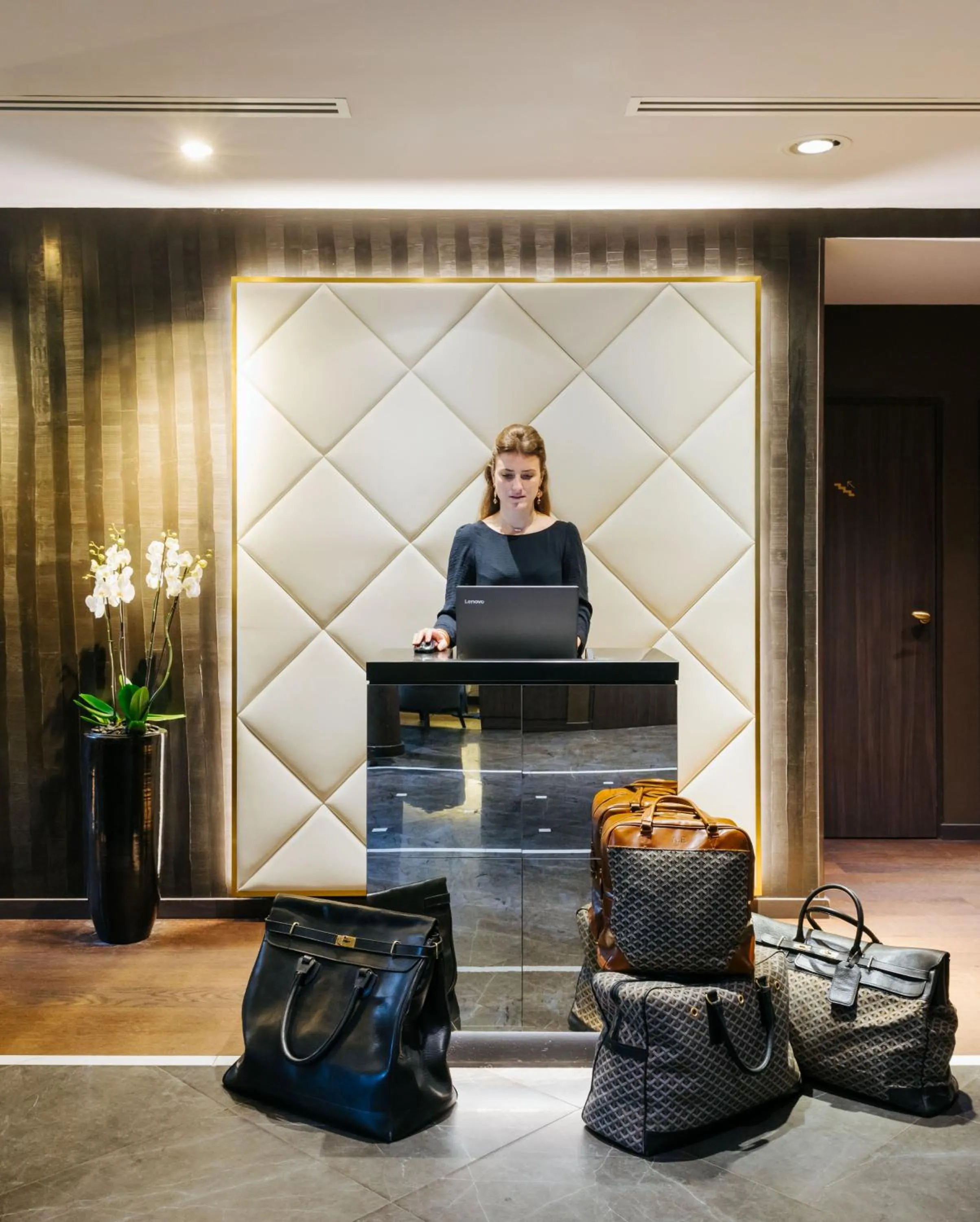 Lobby or reception in Le Parisis - Paris Tour Eiffel