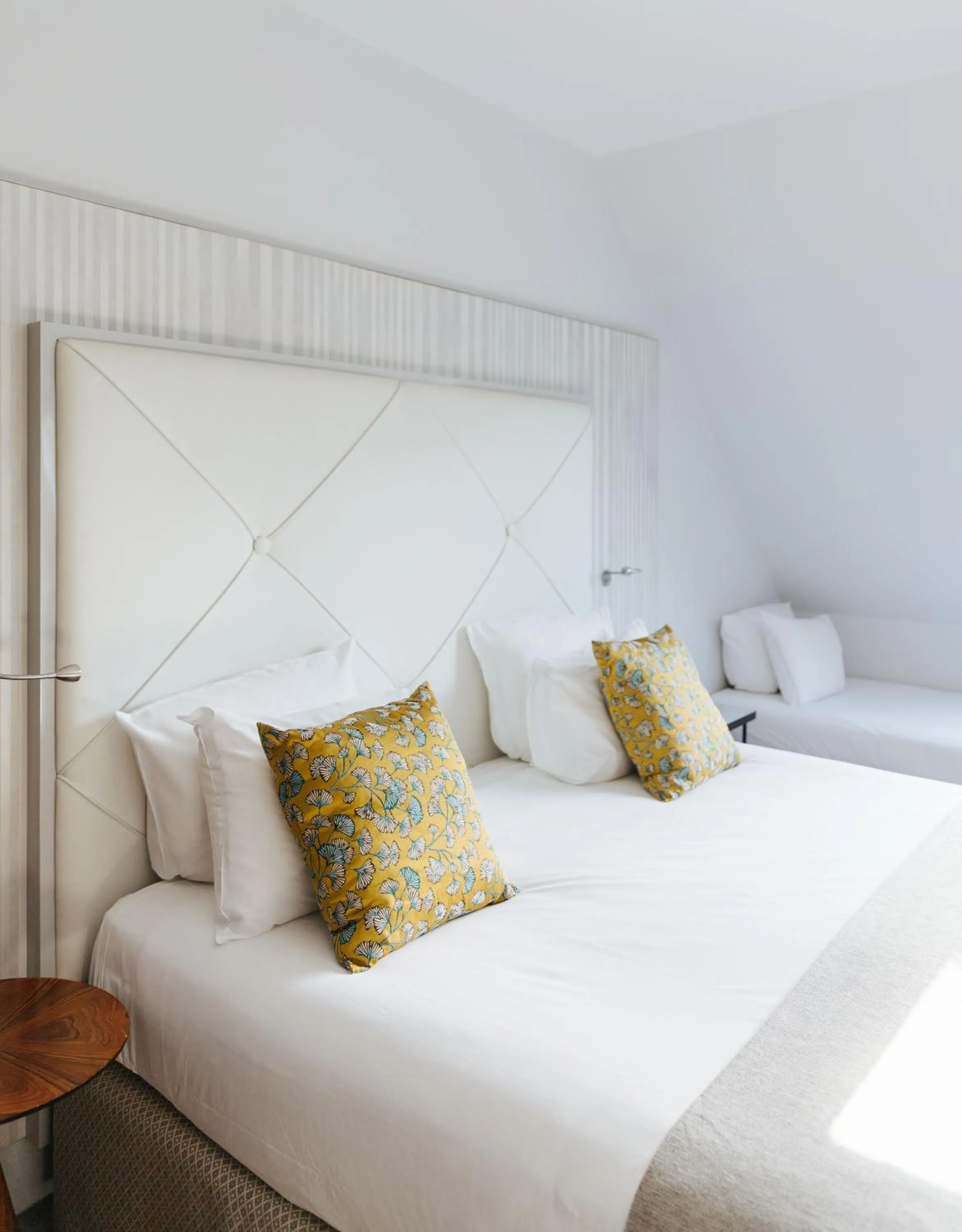 Bedroom, Bed in Le Parisis - Paris Tour Eiffel