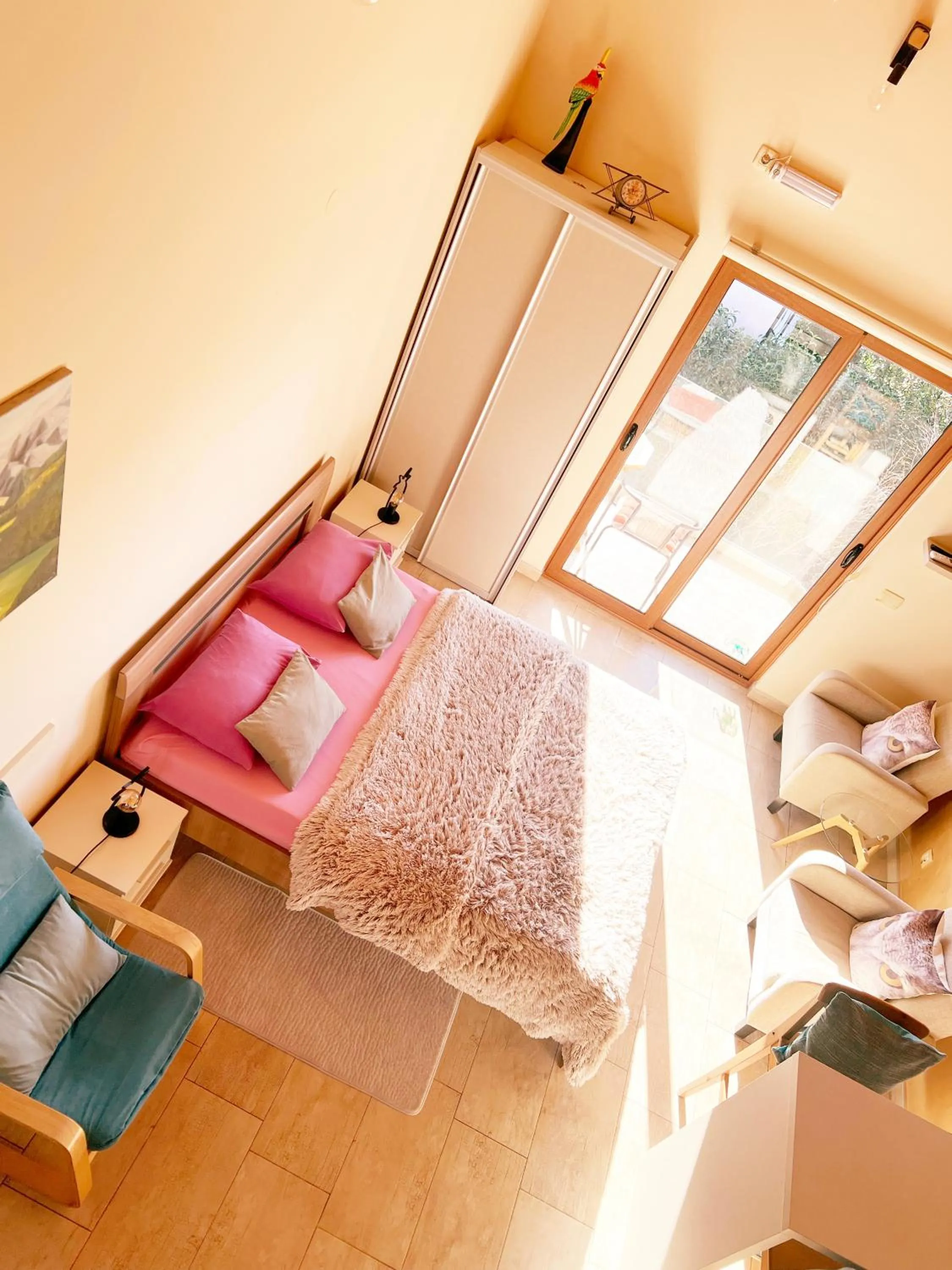 Property building, Bed in Apartments Aerodrom