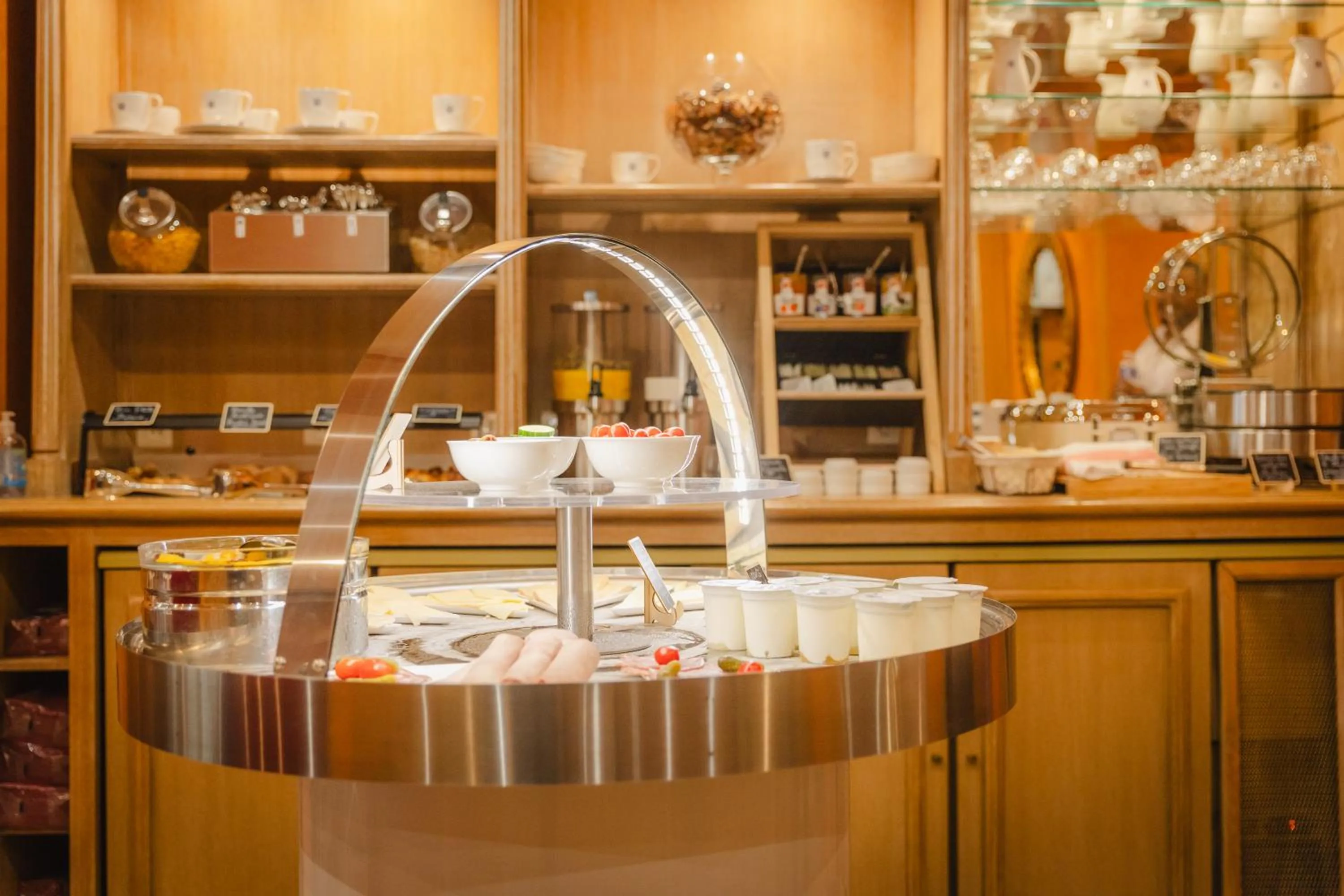 Buffet breakfast in Grand Hotel Dore