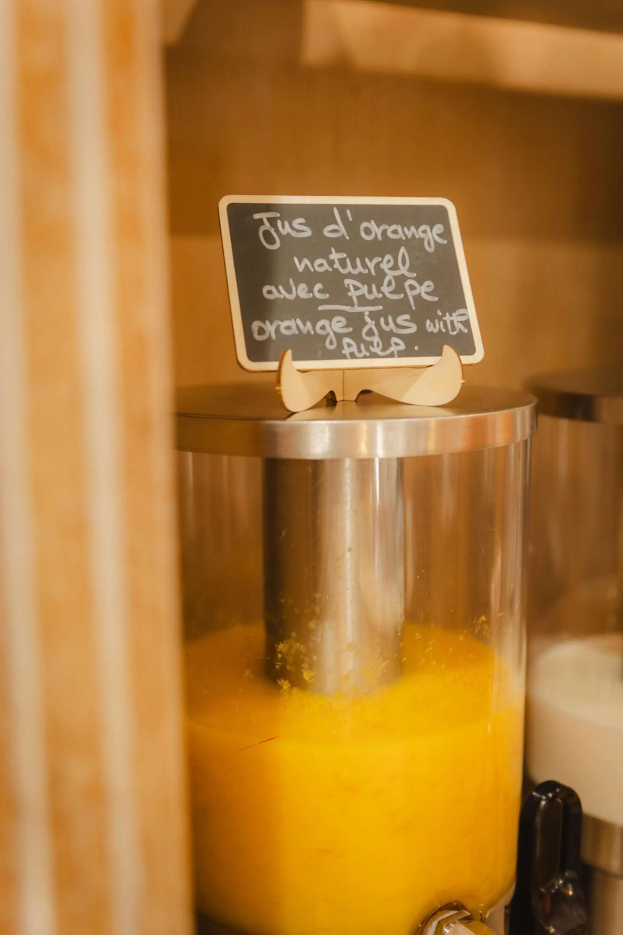 Breakfast in Grand Hotel Dore