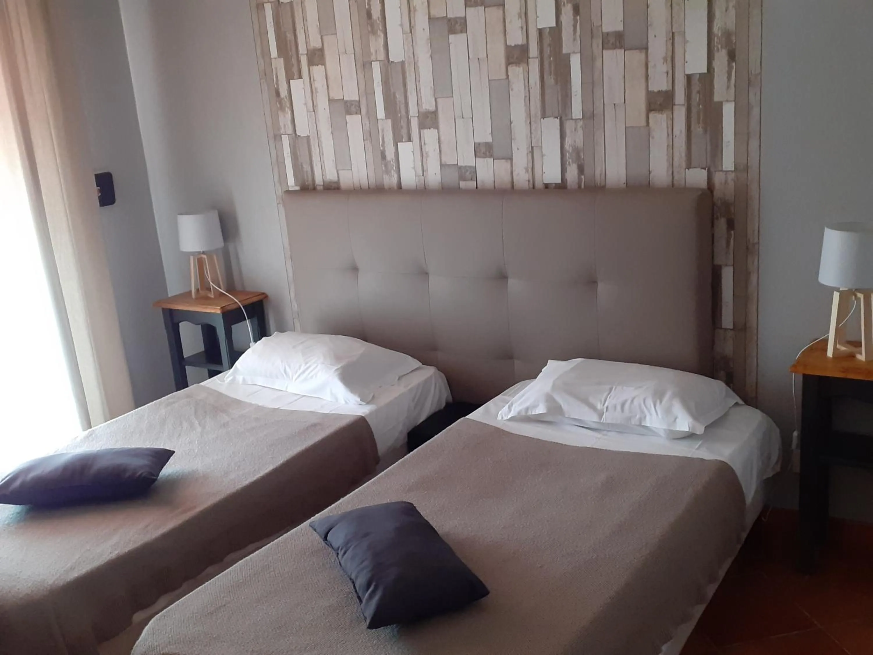 Bed in Hôtel Athéna