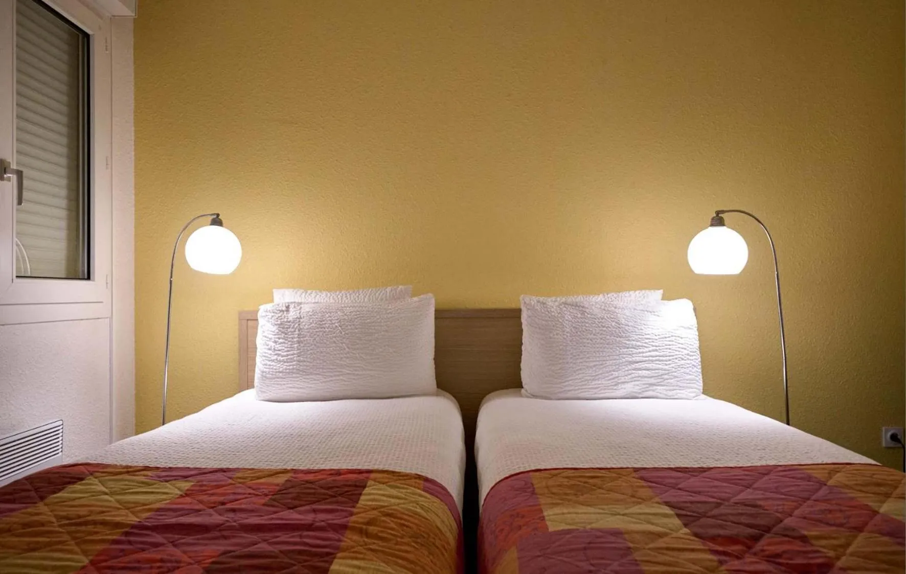 Bedroom, Bed in LOGIS Hôtel Le Moulin Des Gardelles
